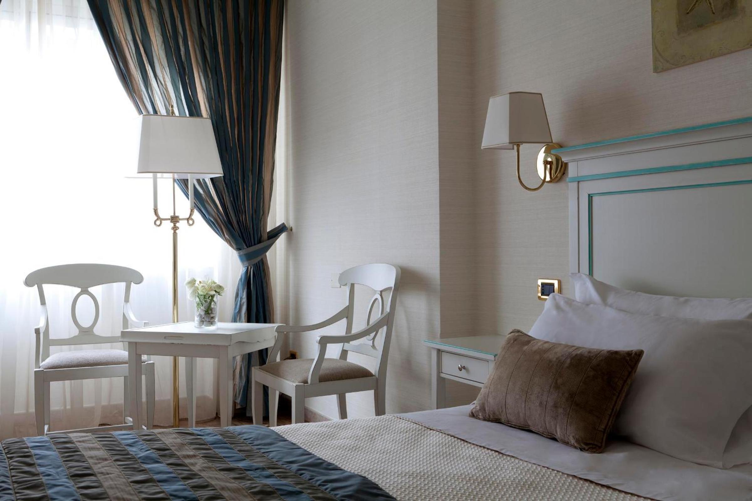 Superior Double or Twin Room - Photo 5