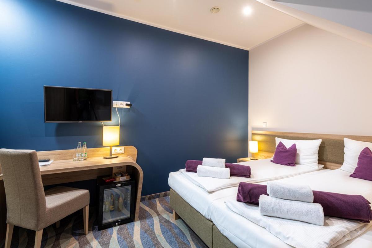 Standard Double or Twin Room photo 3