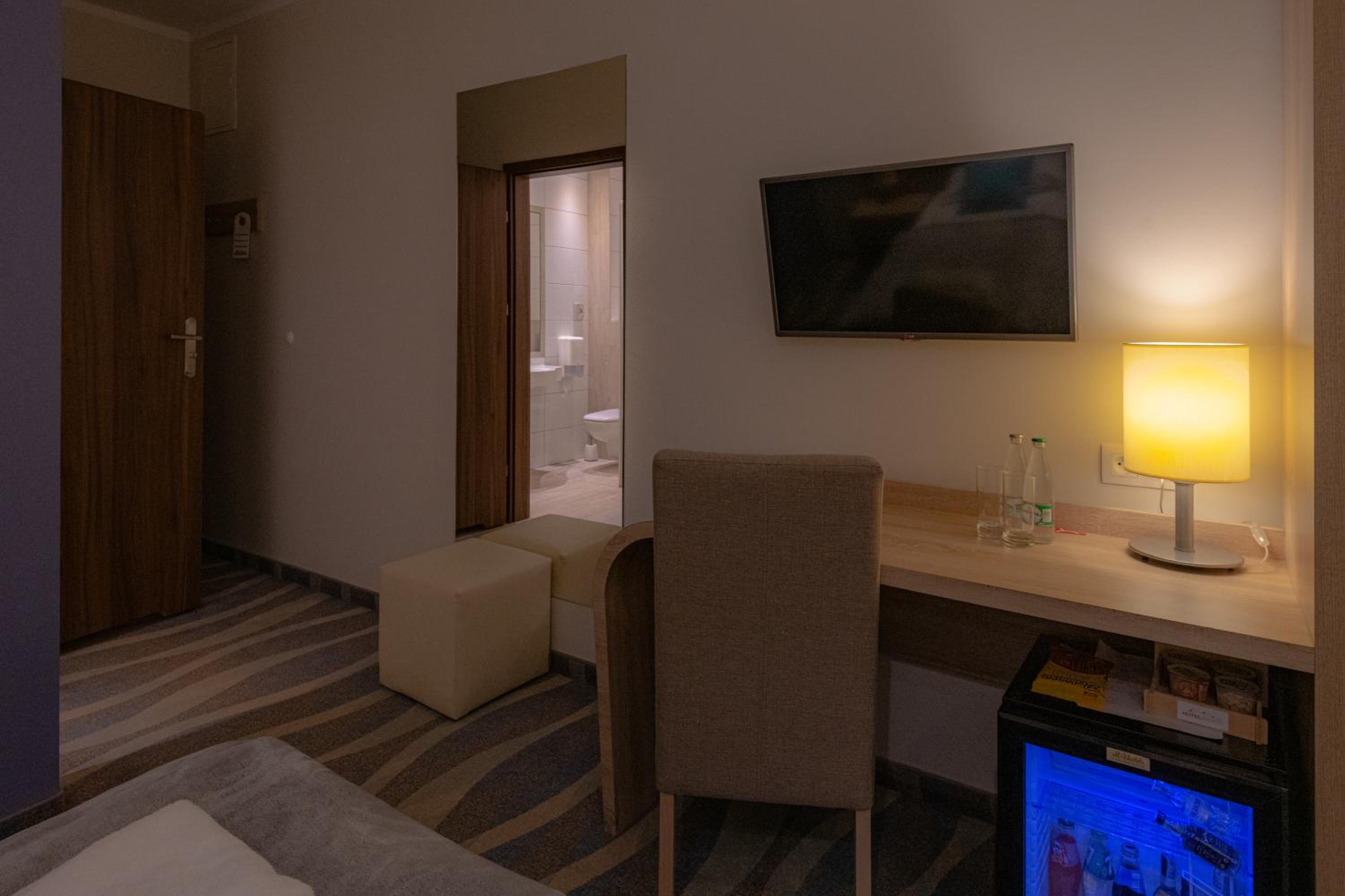 Standard Double Room with Balcony, photo 7