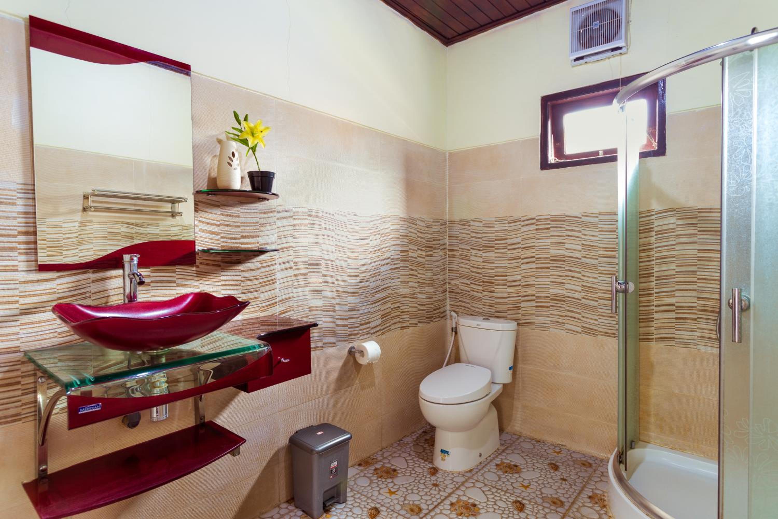 Villa - Photo 3