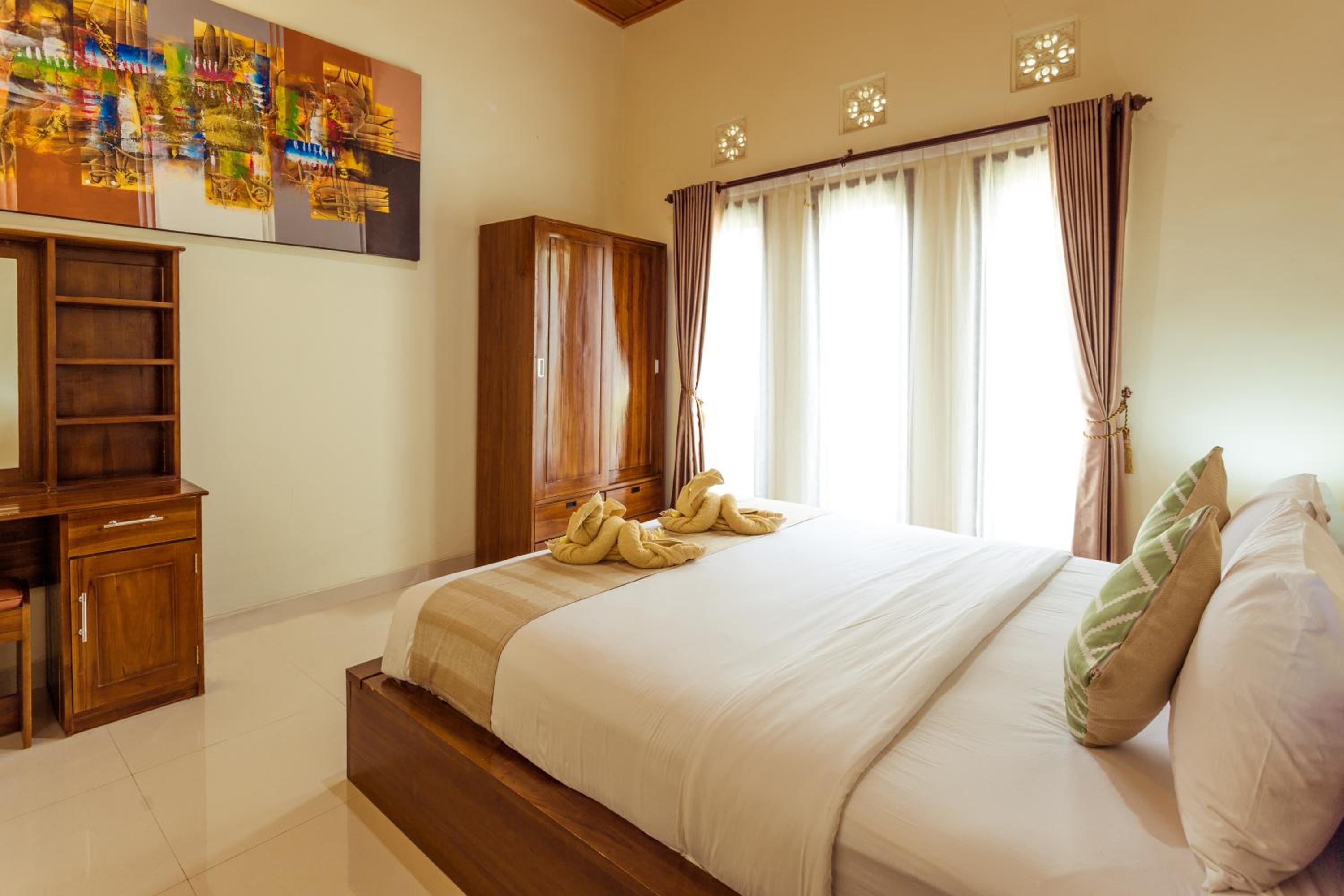 Two-Bedroom Villa - Photo 12