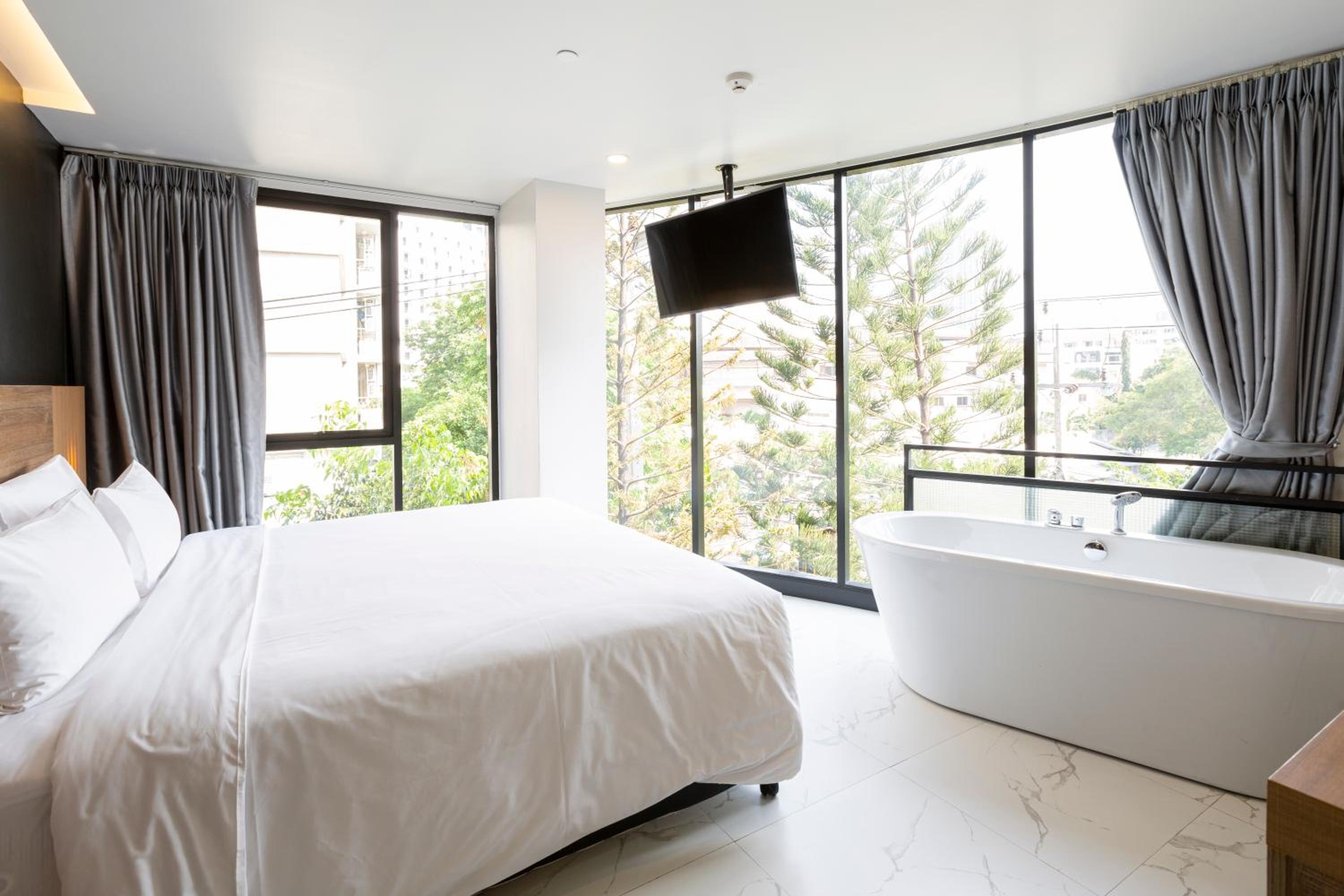 Corner Suites photo 2