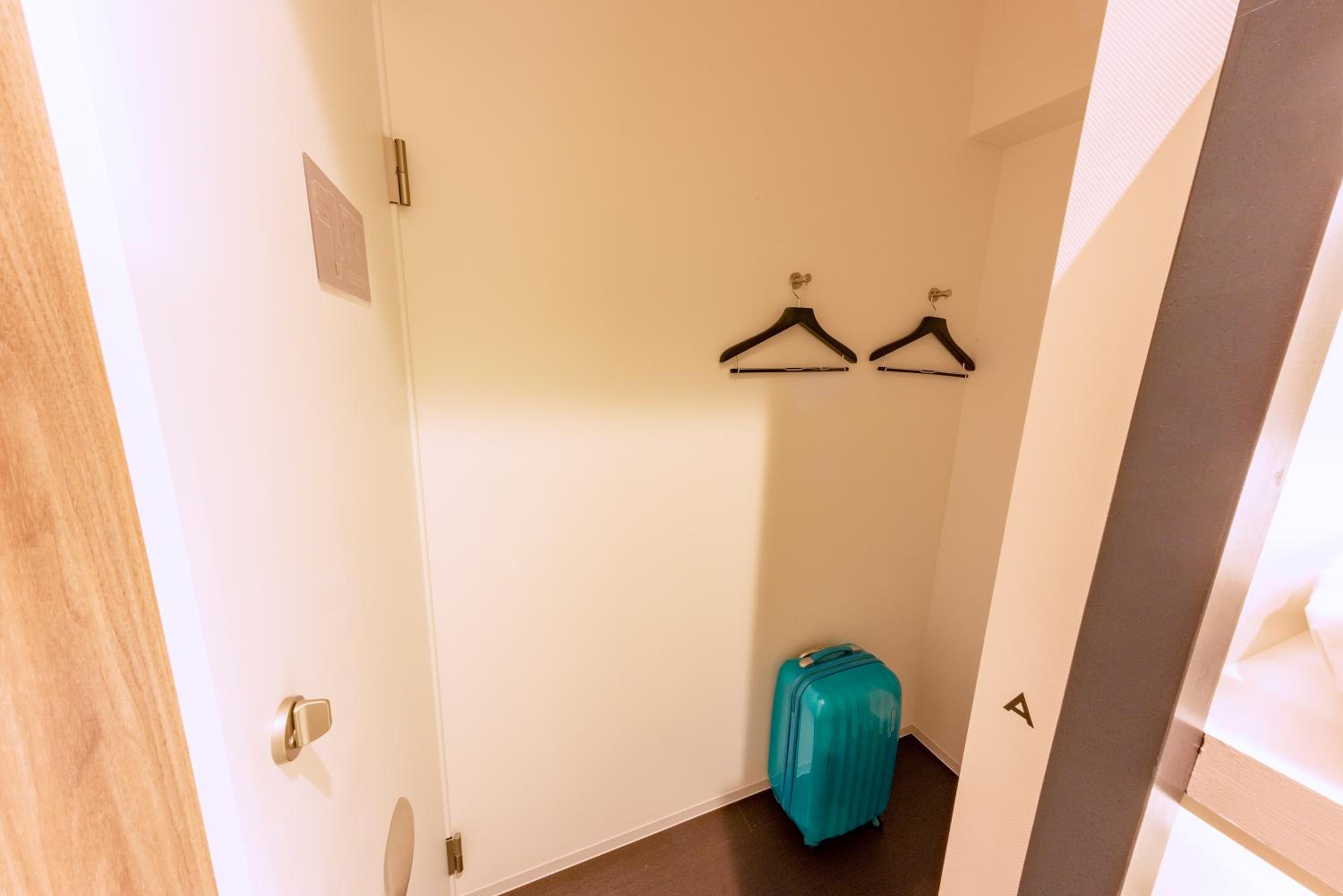 Bunk Bed in Male Dormitory Room  photo 3