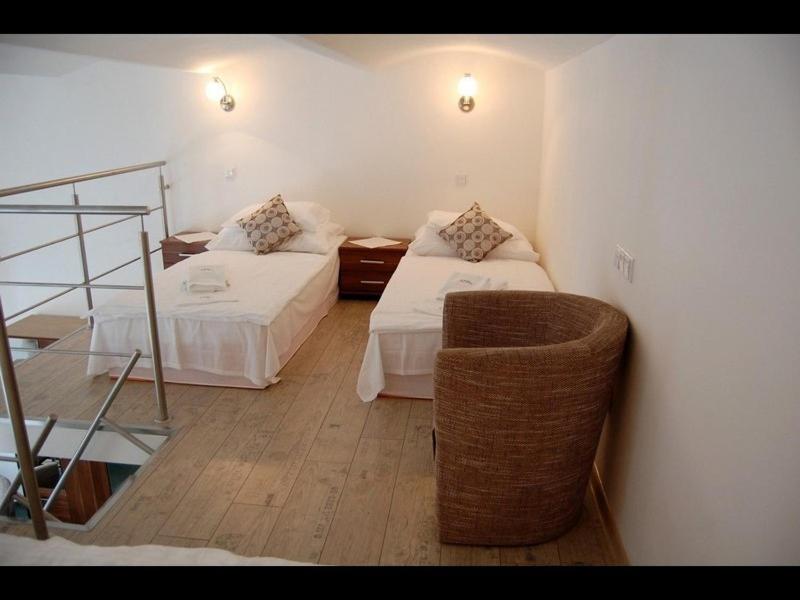 Duplex Family Room - Photo 9