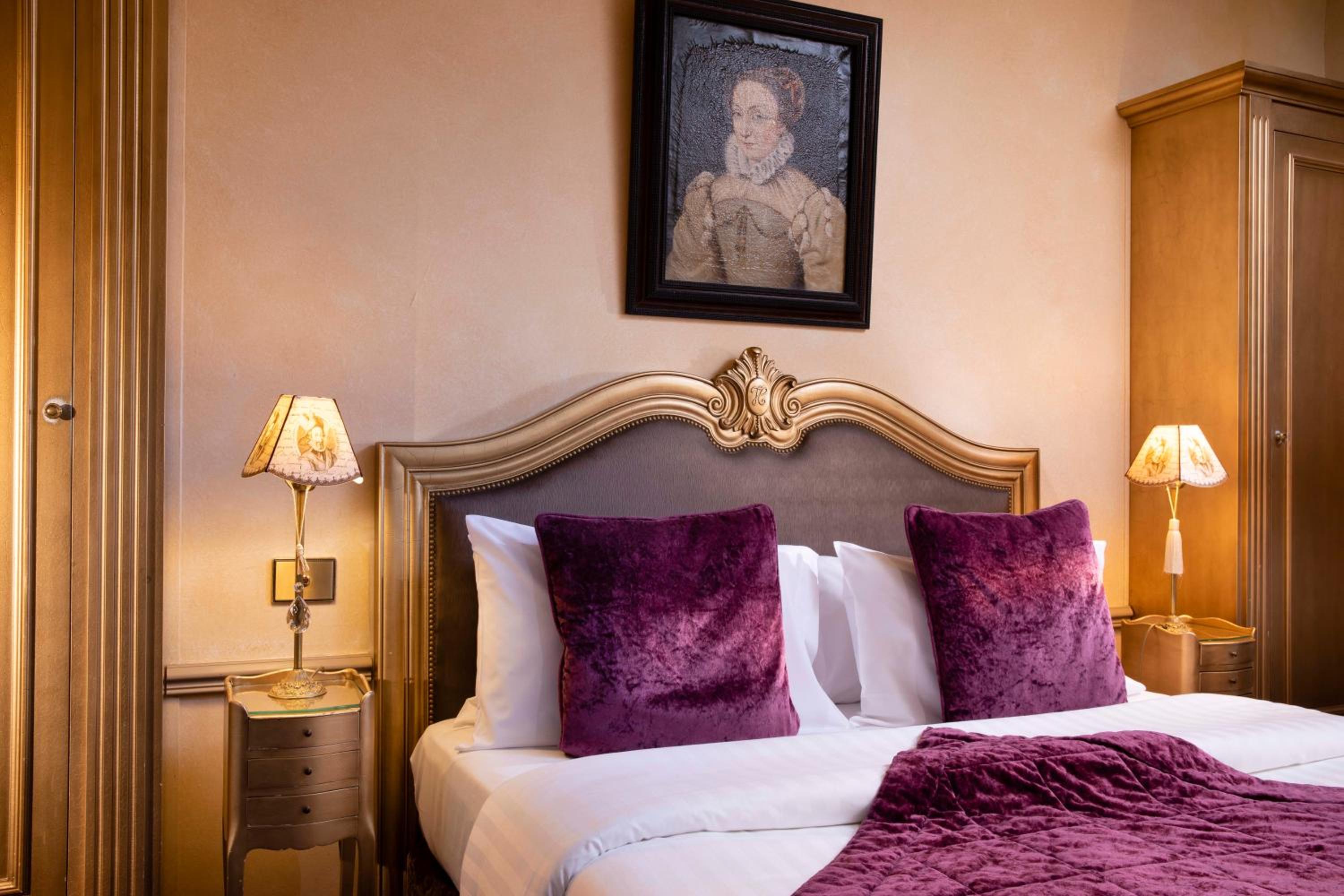Room Elegance Double or Twin photo 2