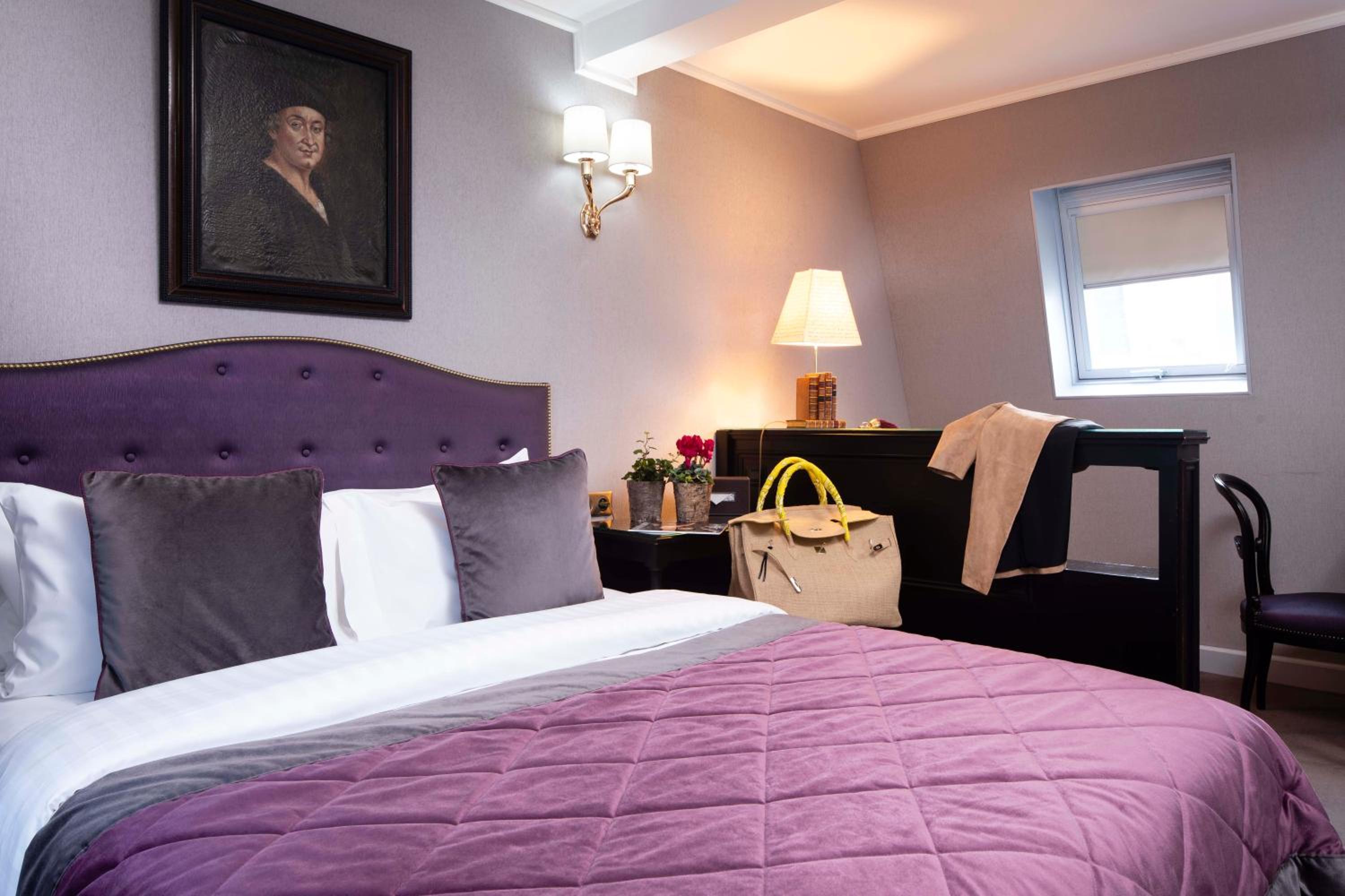 Room Elegance Double or Twin photo 3