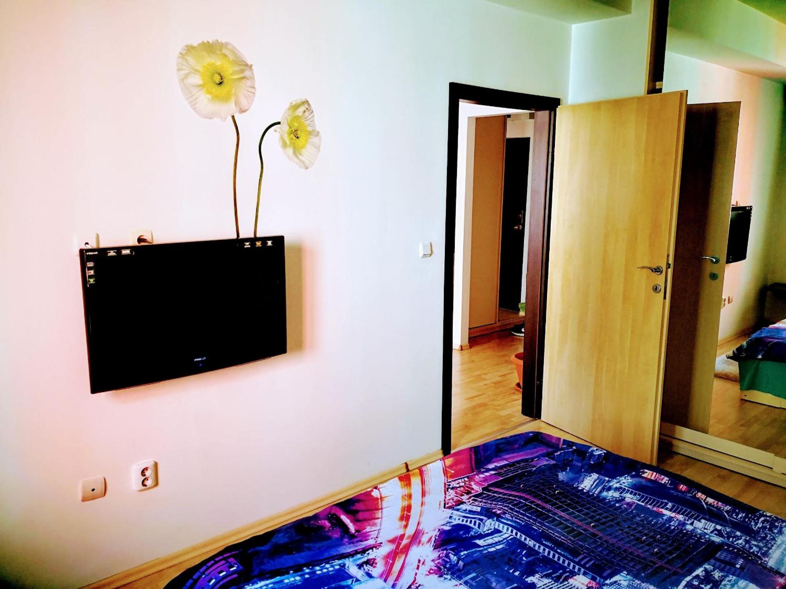 Apartment - Photo 4