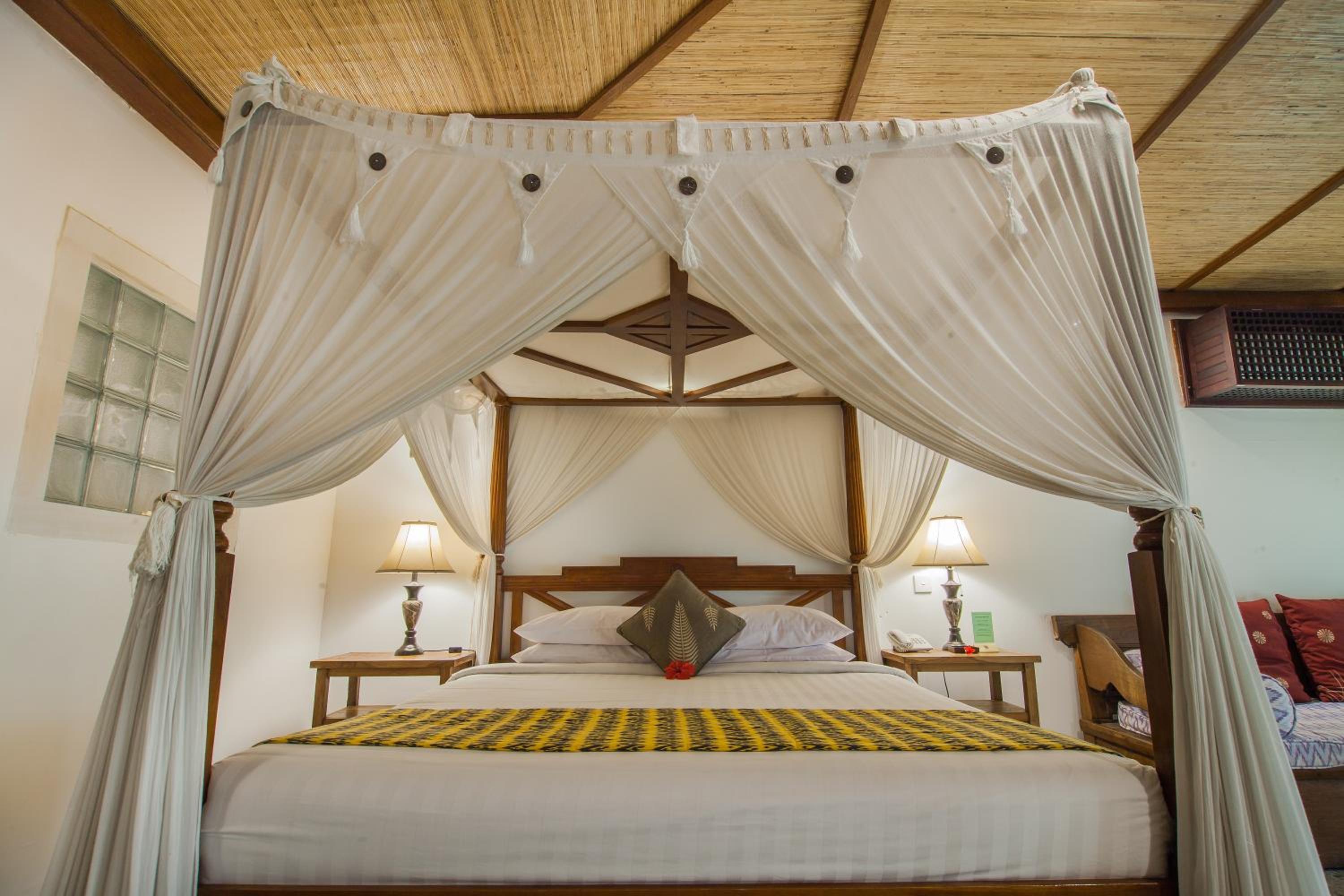 Suite with River View - Photo 8