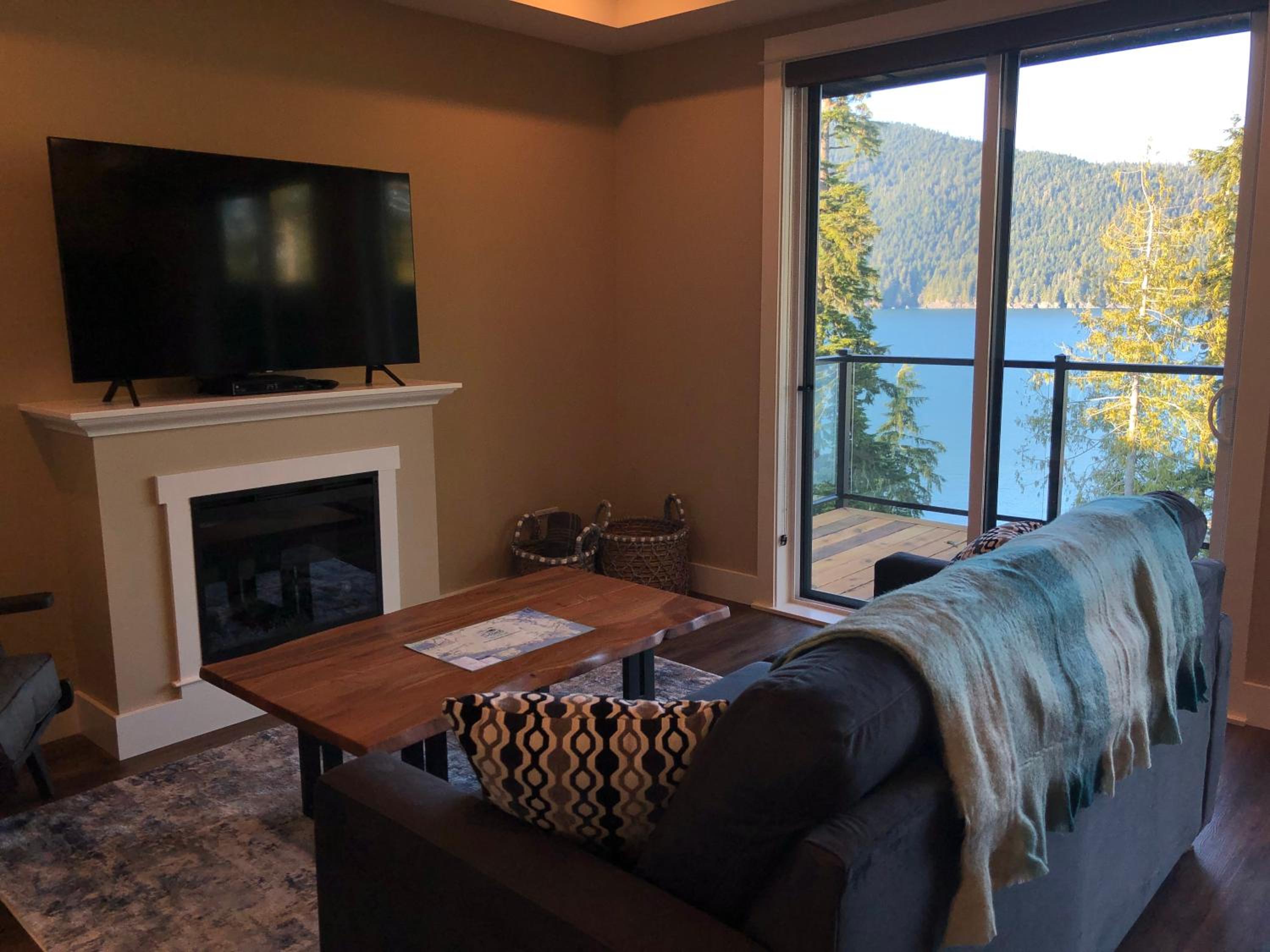 One-Bedroom House photo 1
