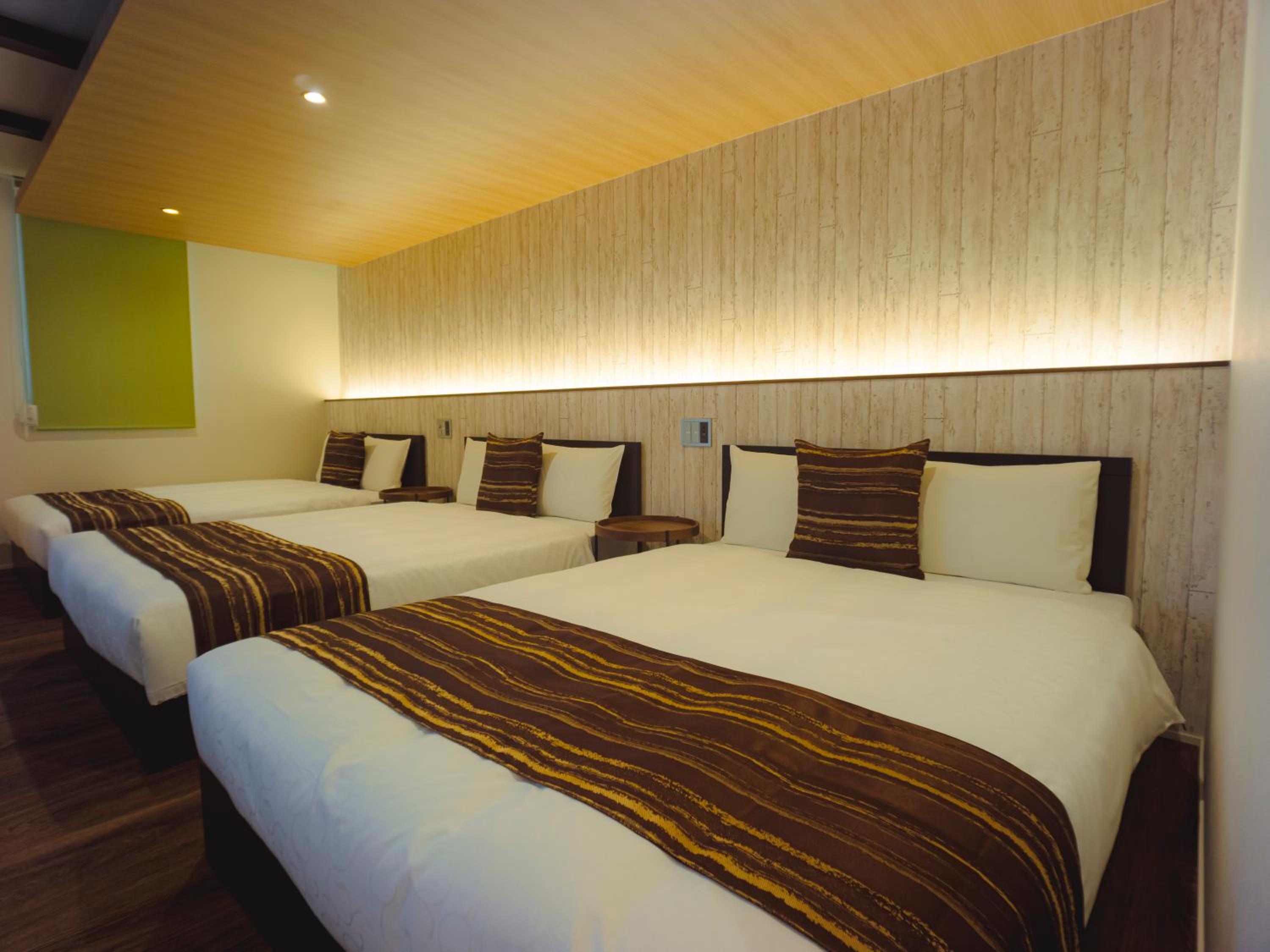 Family Suite - Photo 11
