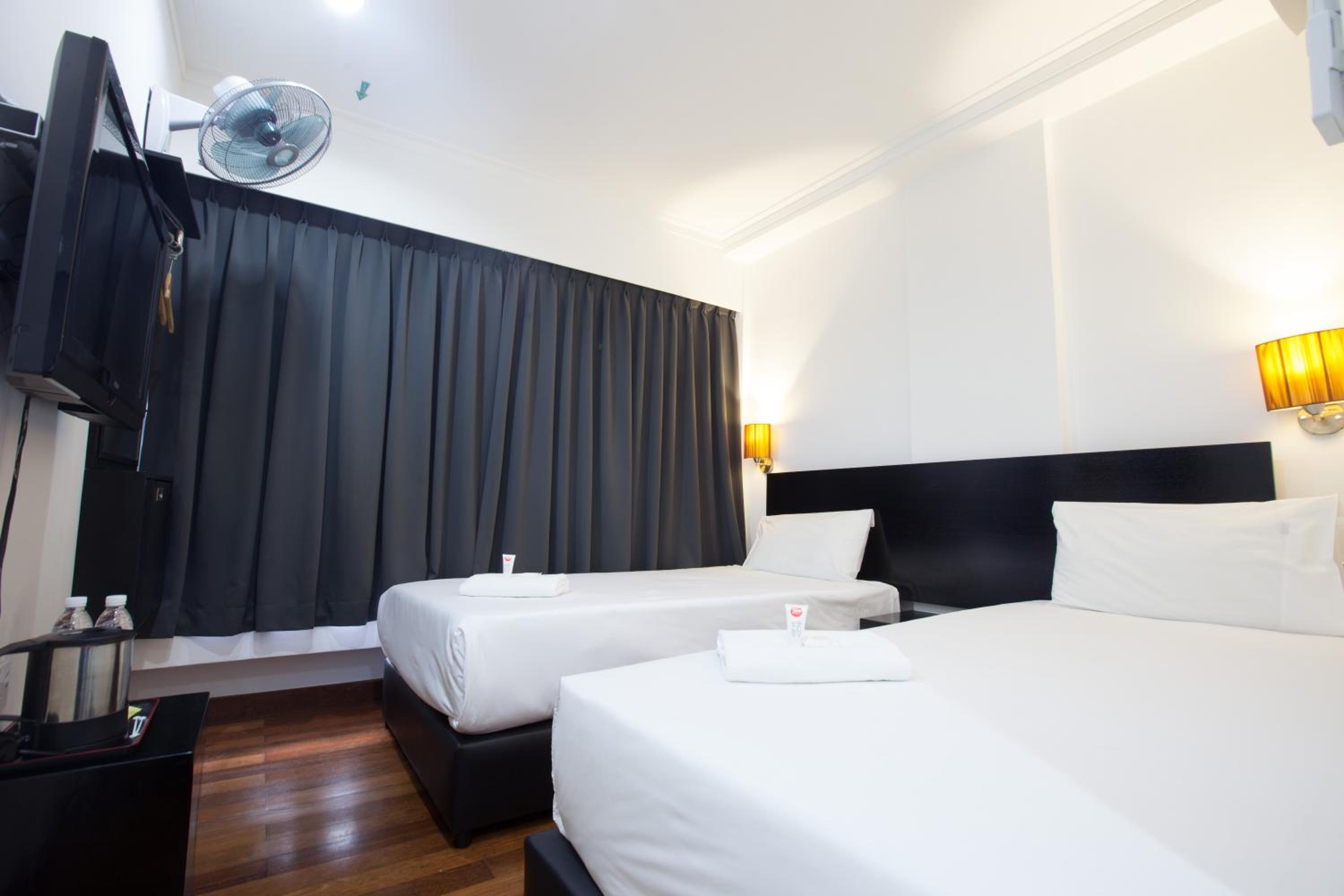 Deluxe Twin Room - Photo 5