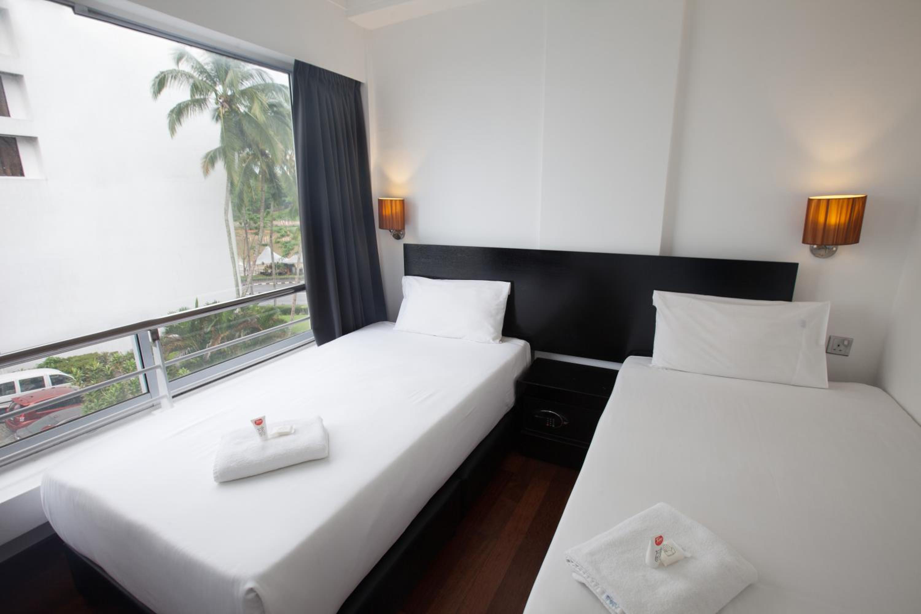Deluxe Twin Room - Photo 1