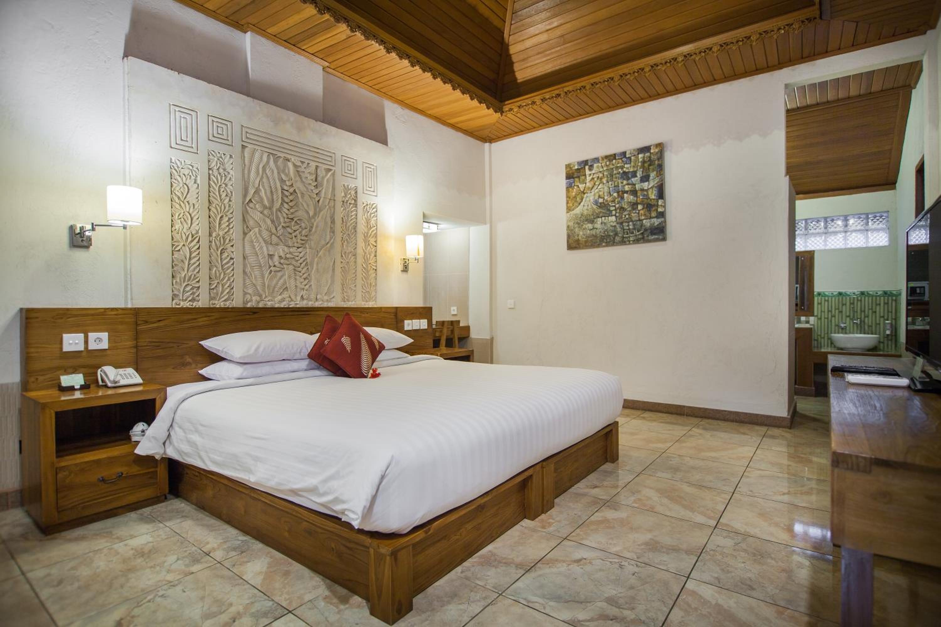Suite with River View - Photo 2