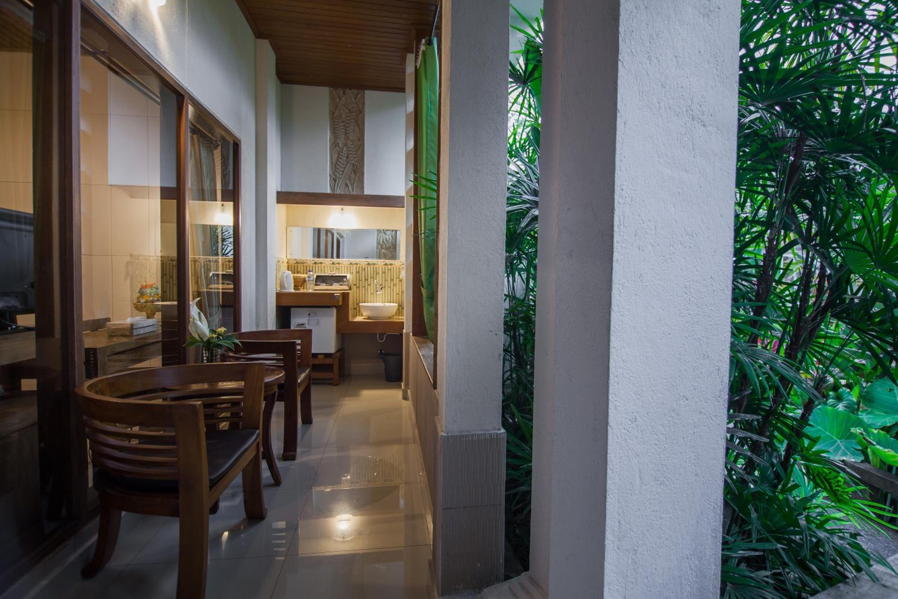 Suite with Garden View - Photo 21