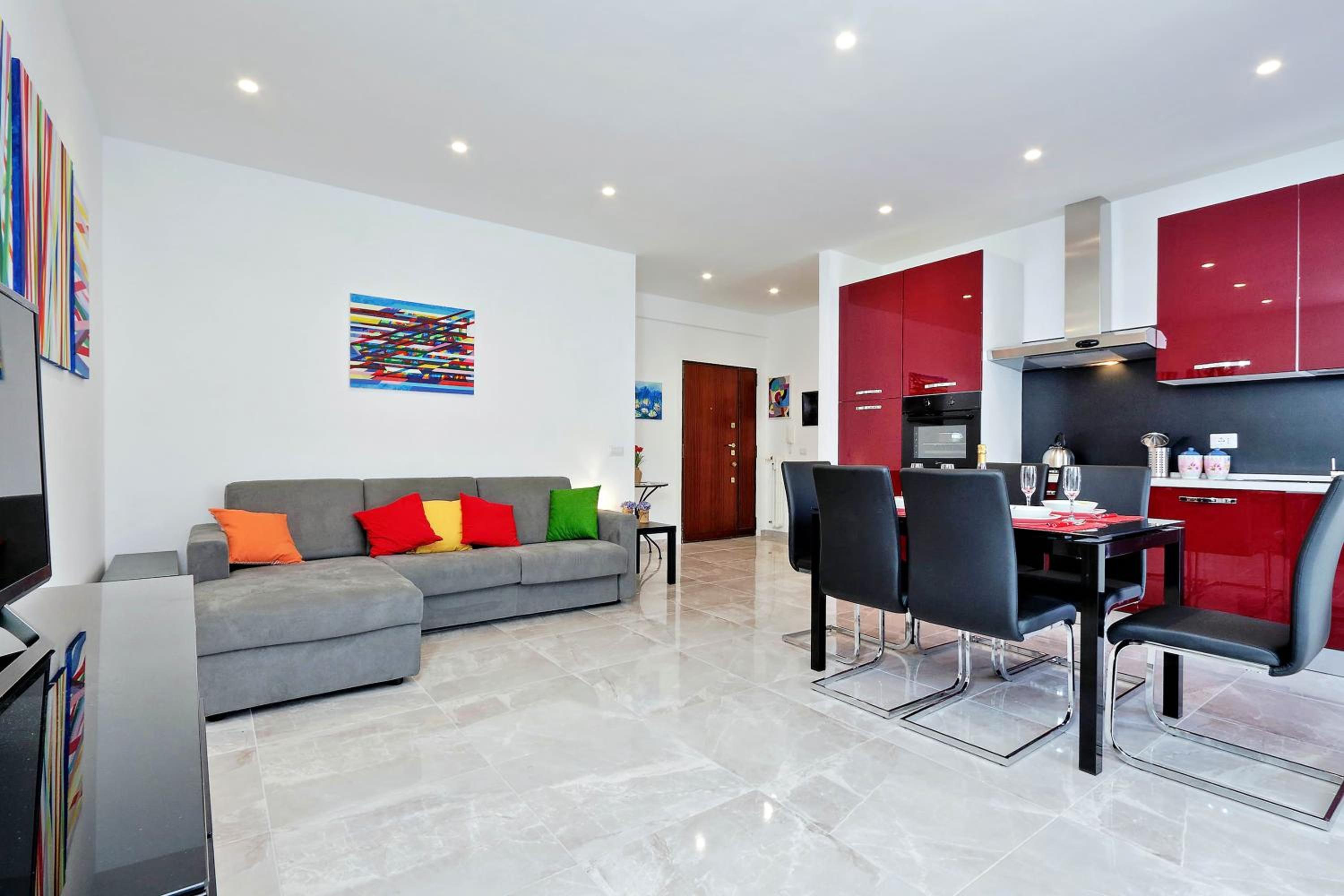 One-Bedroom Apartment