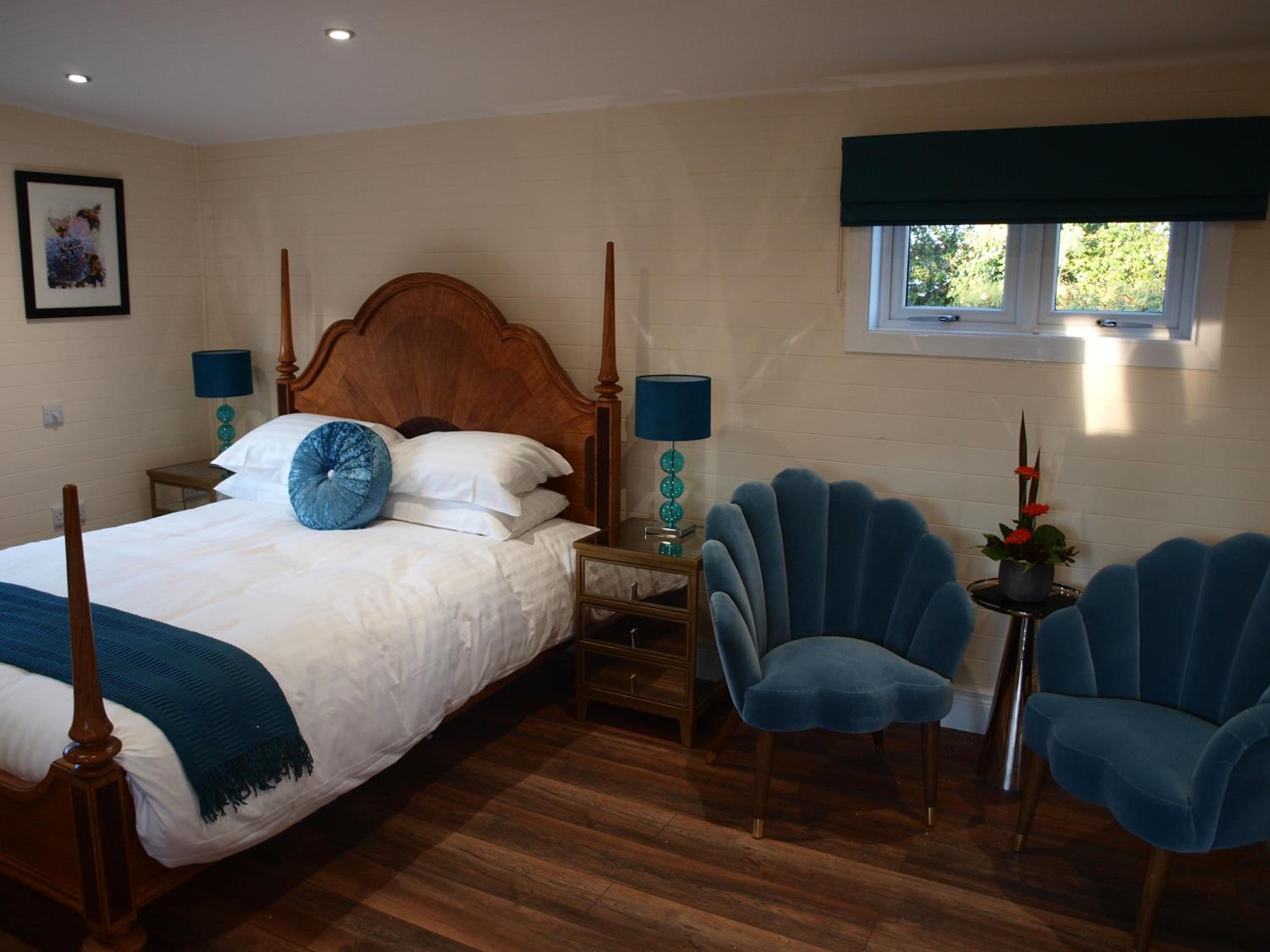 King Room with Spa Bath