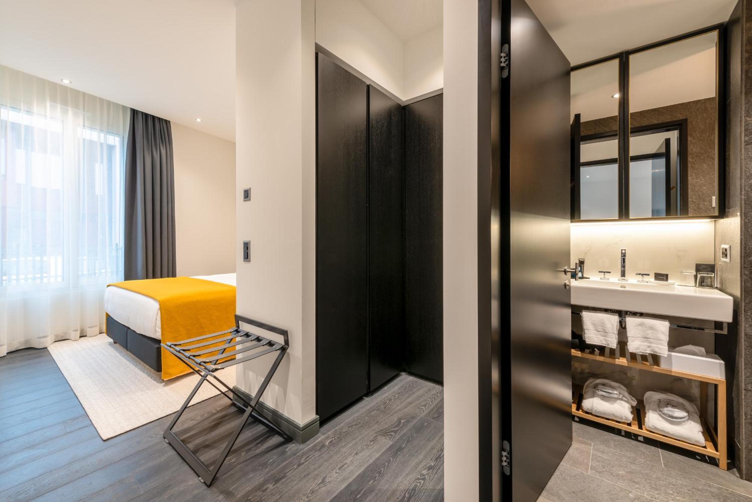 Studio Suite King Gold photo 3