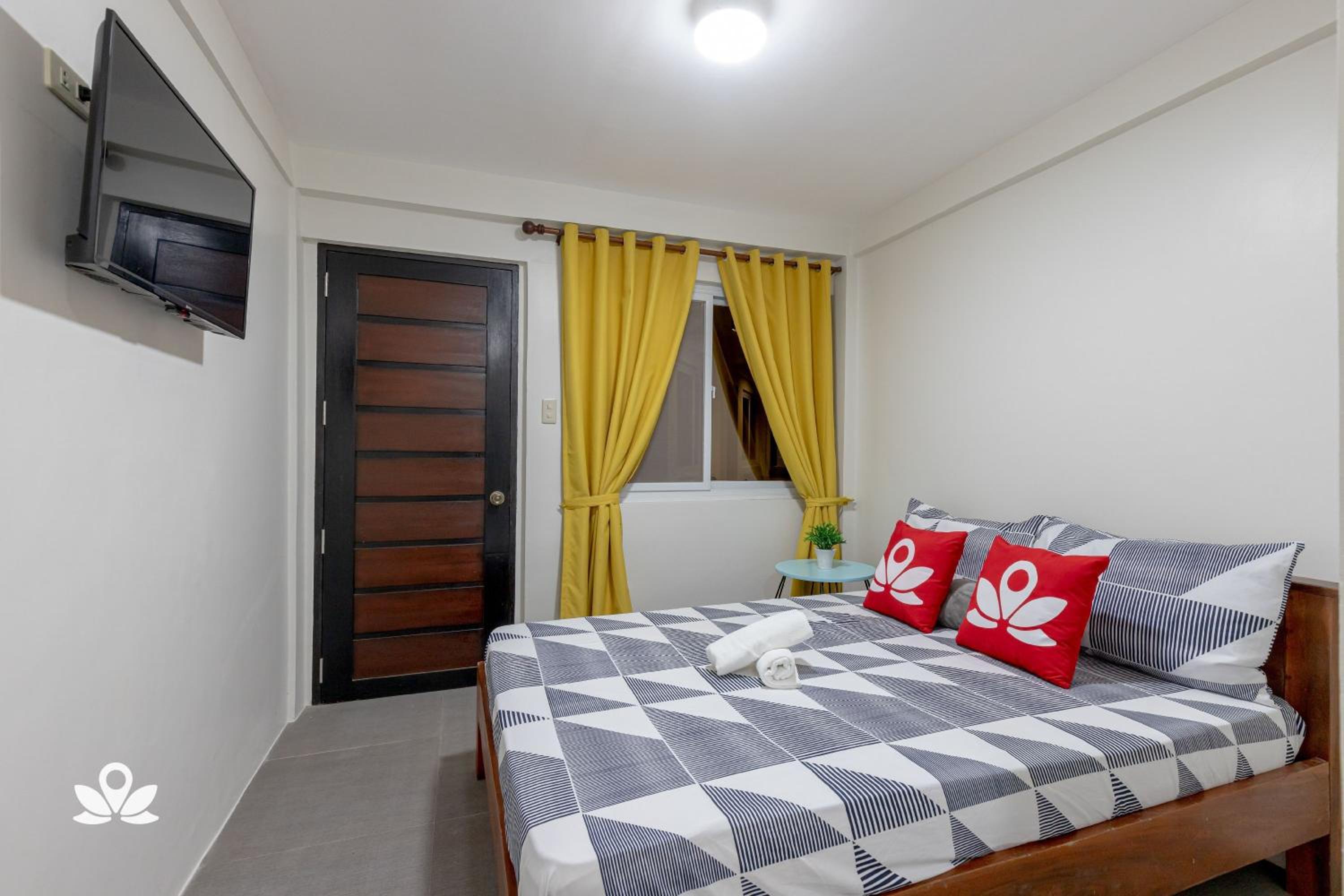 Standard Queen Room - Photo 1