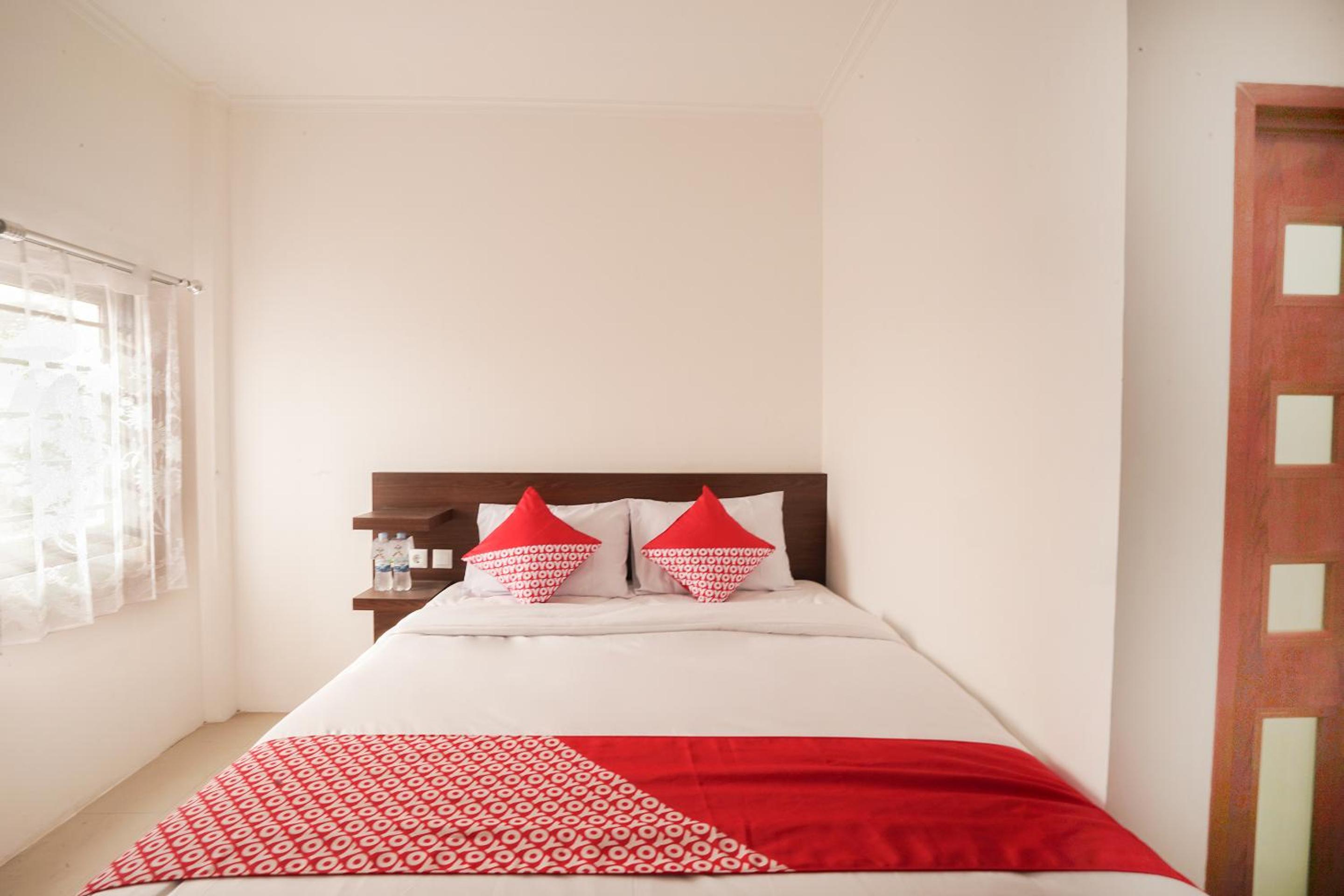Deluxe Double Room - Photo 14