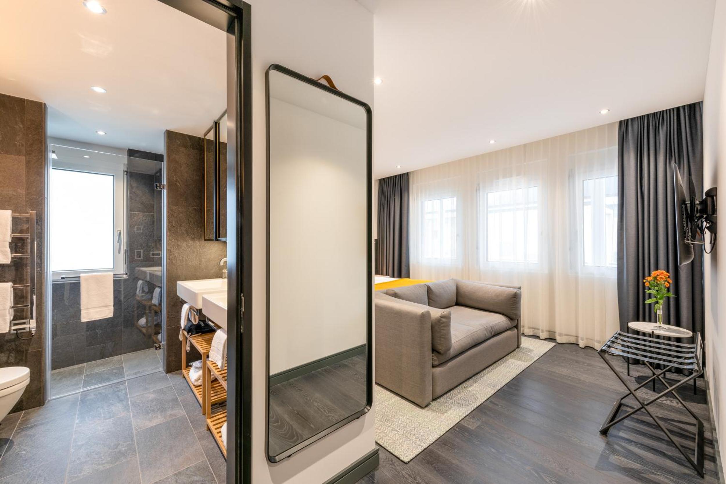 Studio Suite King Platinum photo 3