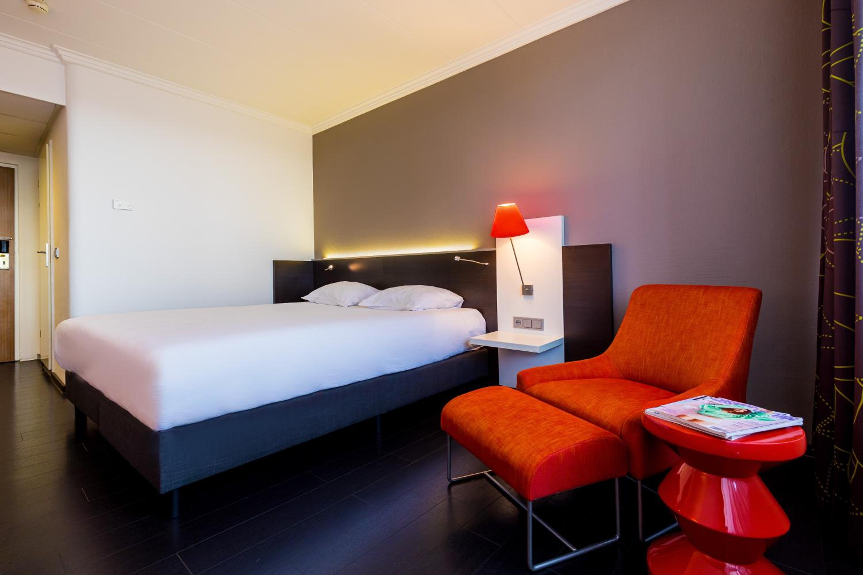 Double Room with Balcony - Photo 2