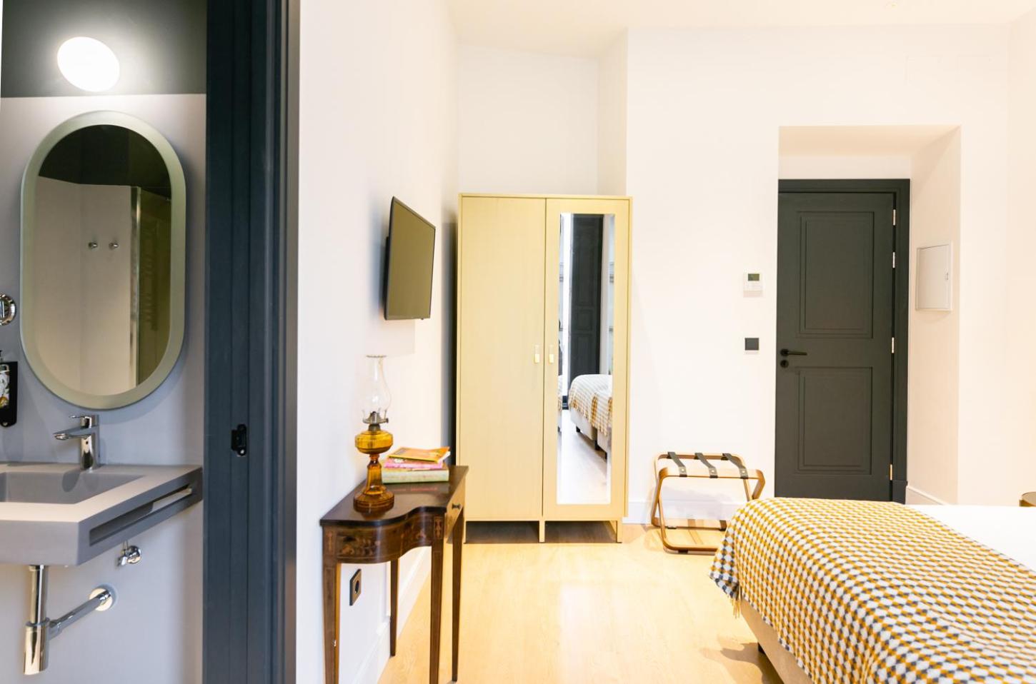 Superior Double or Twin Room - Photo 6
