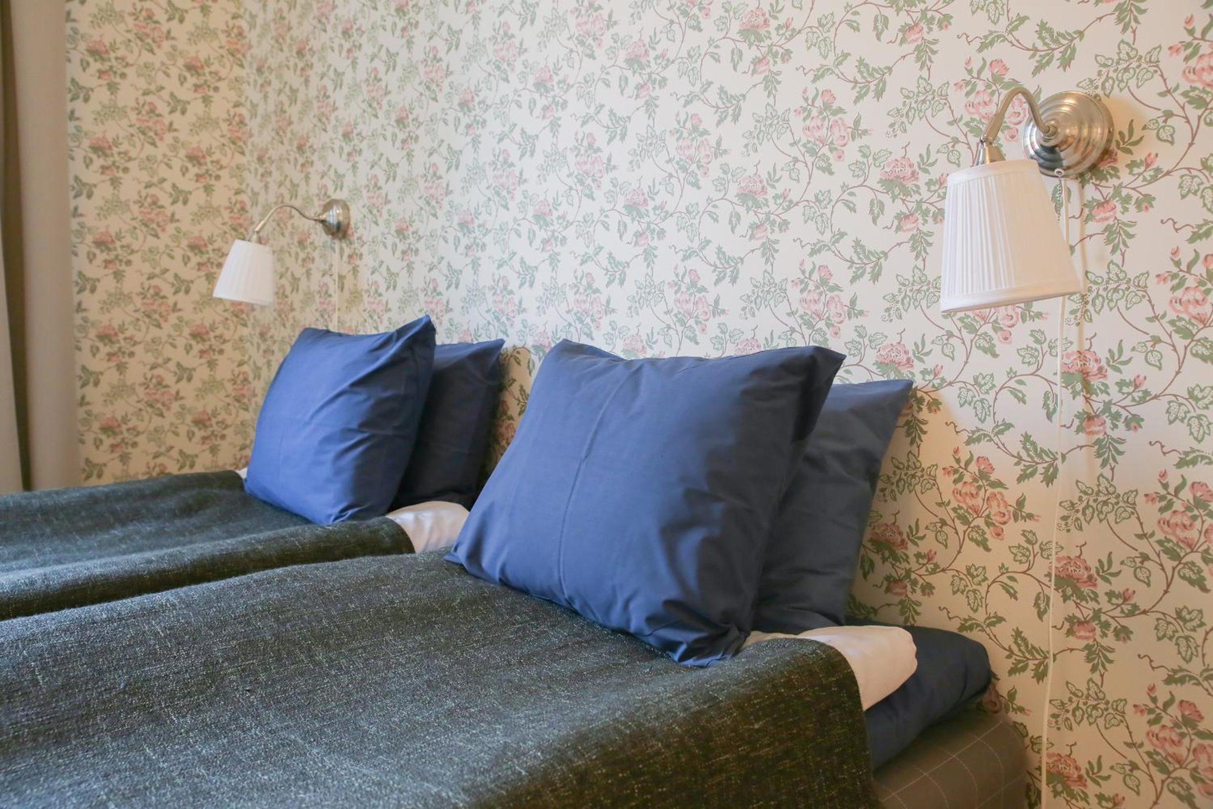 Standard Double Room with Shared Bathroom photo 2