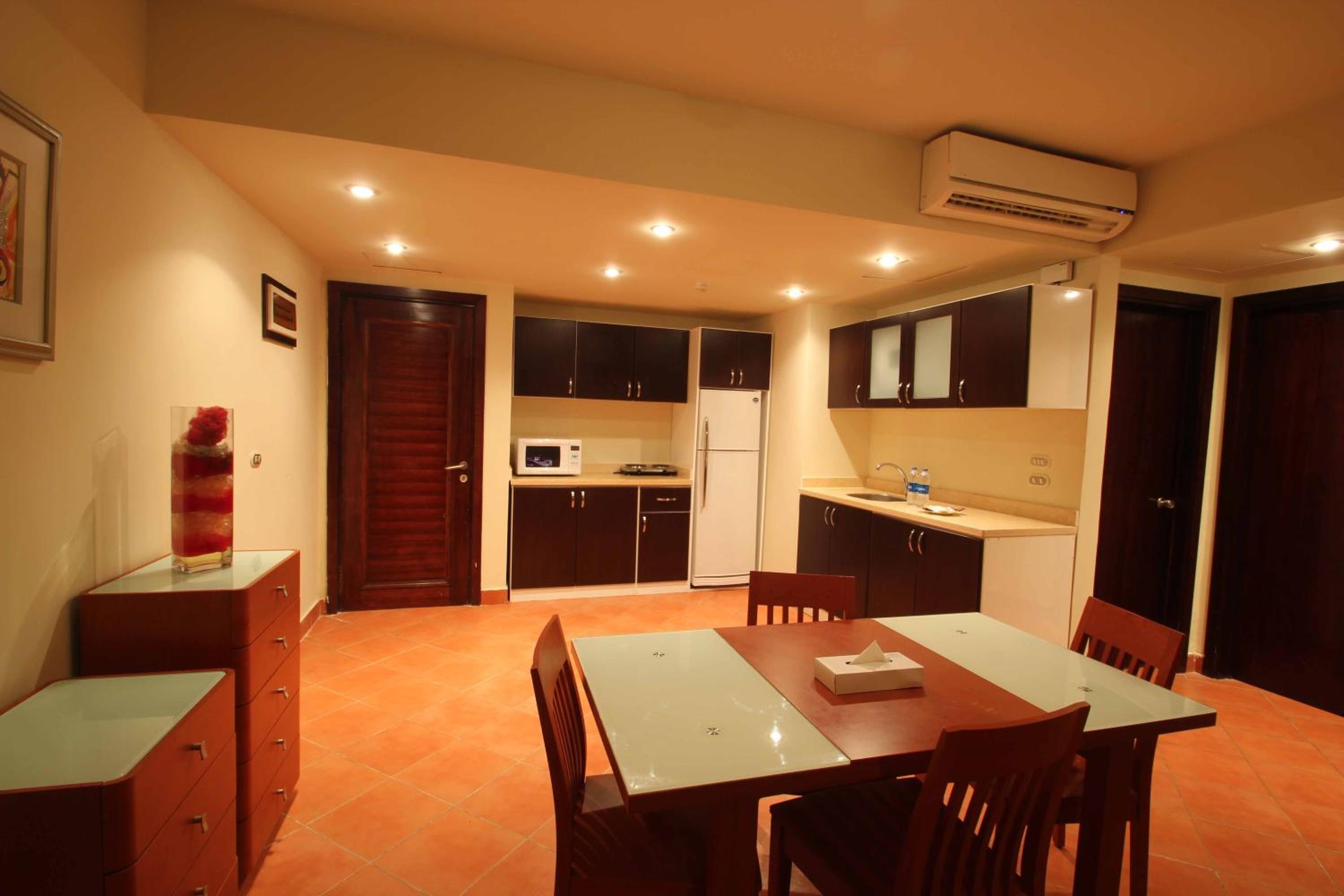 Three-Bedroom Rental Apartment with Sea View