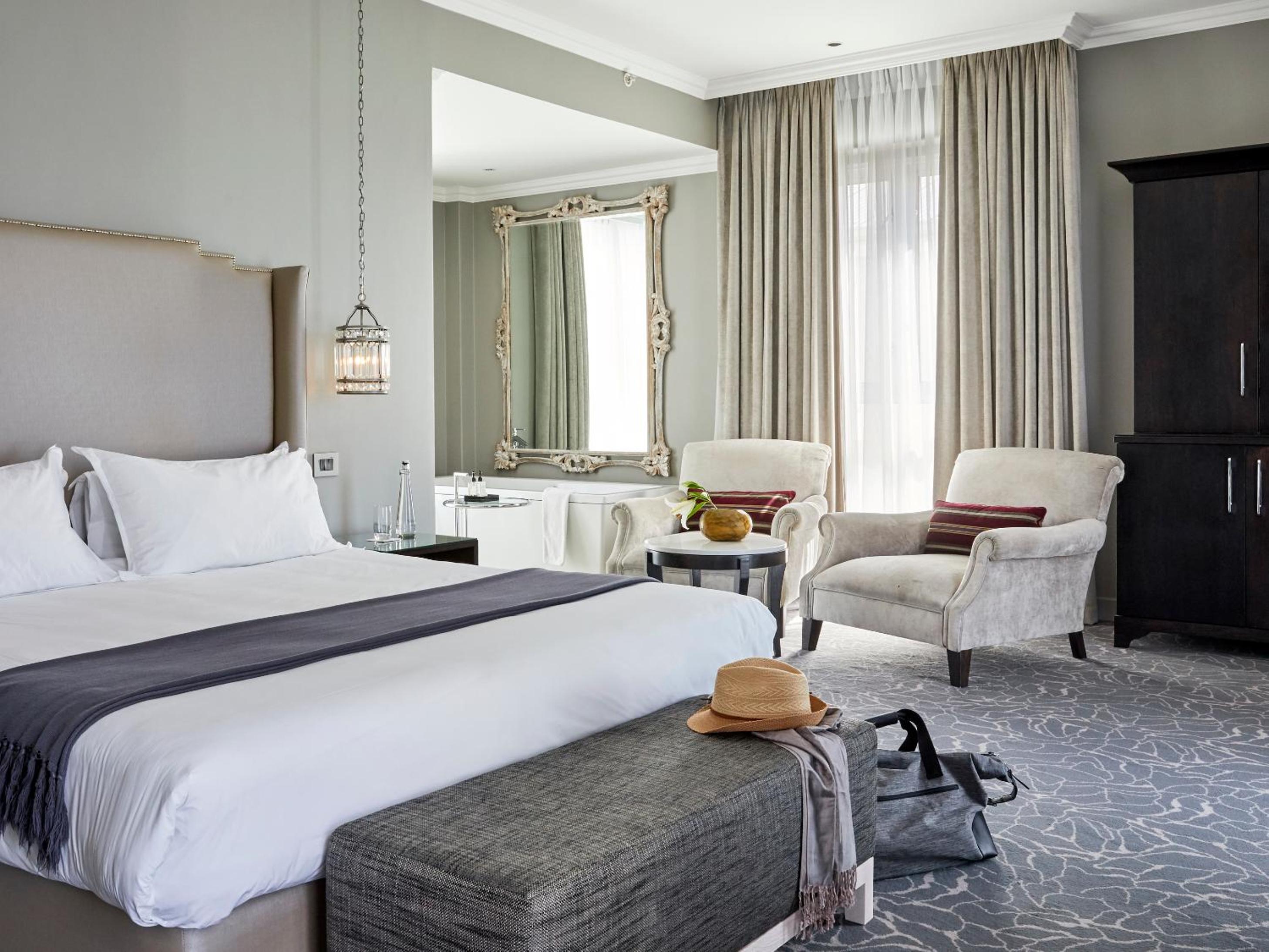 Premium Double or Twin Room with Mountain View