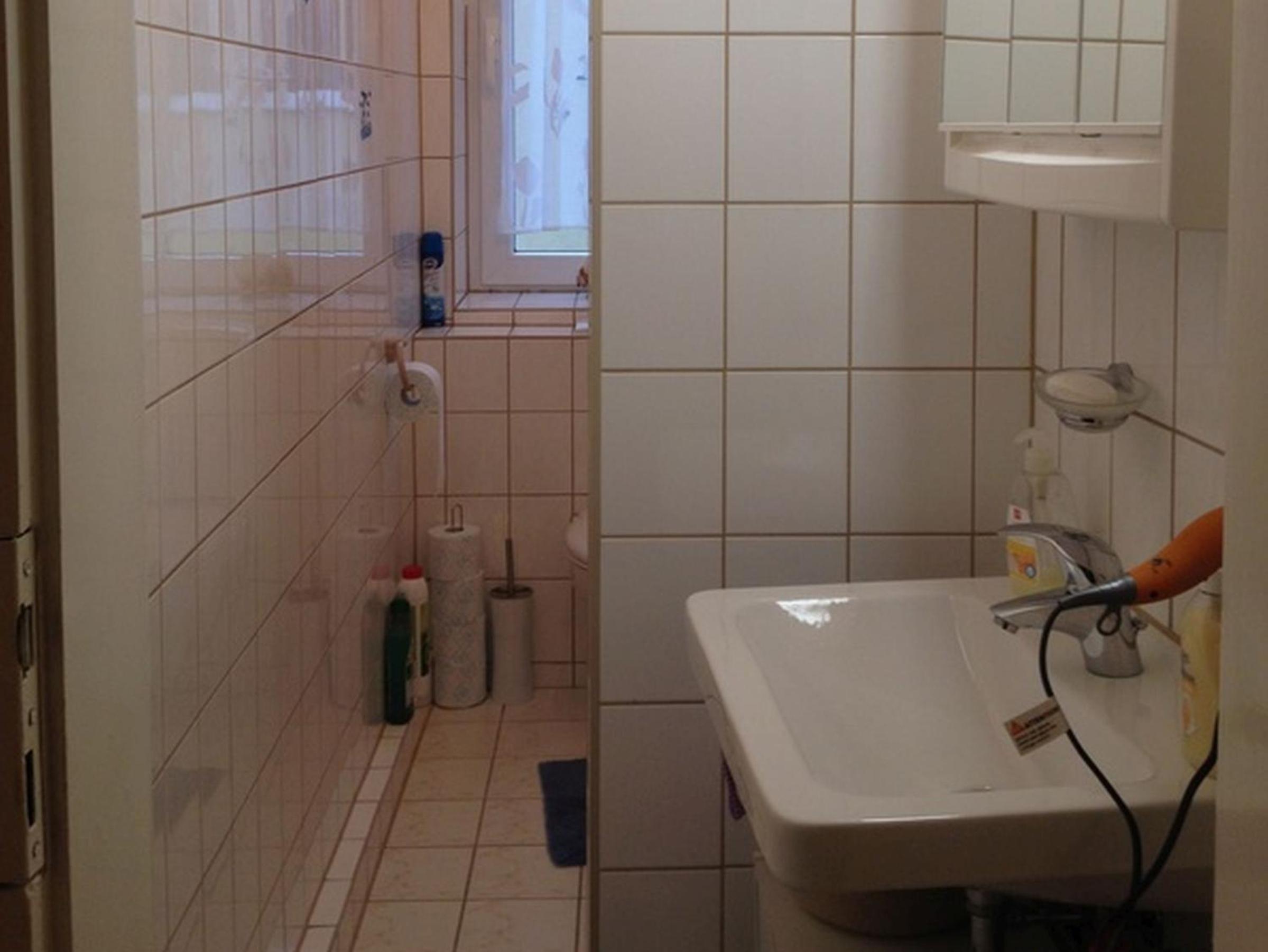 Single Room with Shared Toilet photo 3