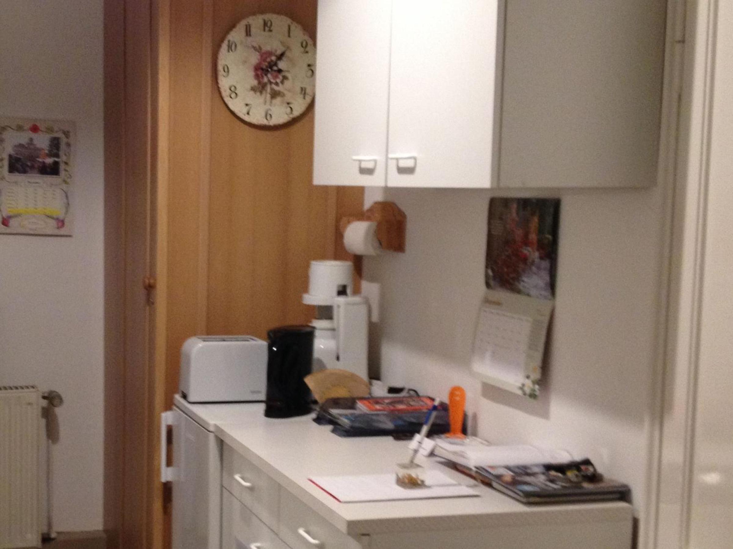 Single Room with Shared Toilet photo 2