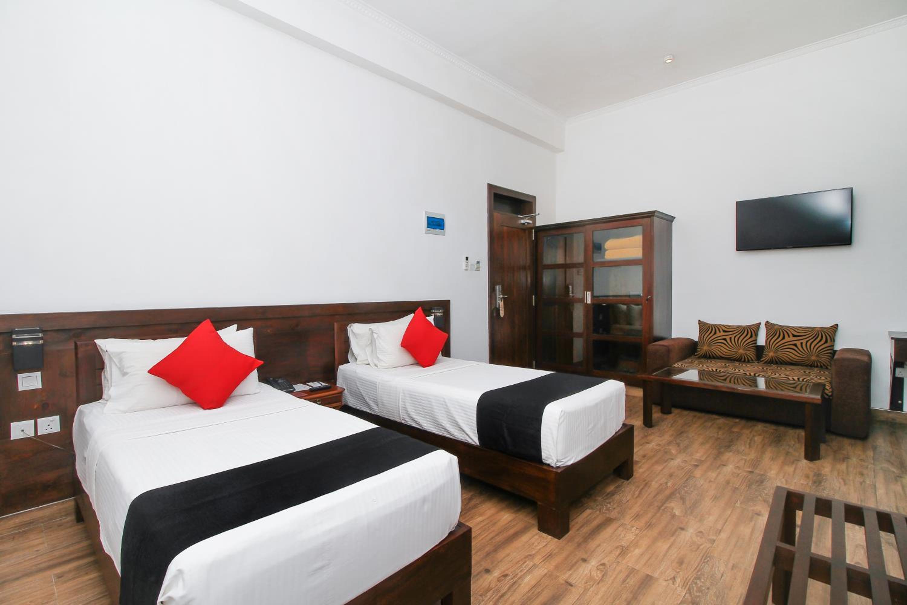 Habitación Estándar con Dos Camas Individuales