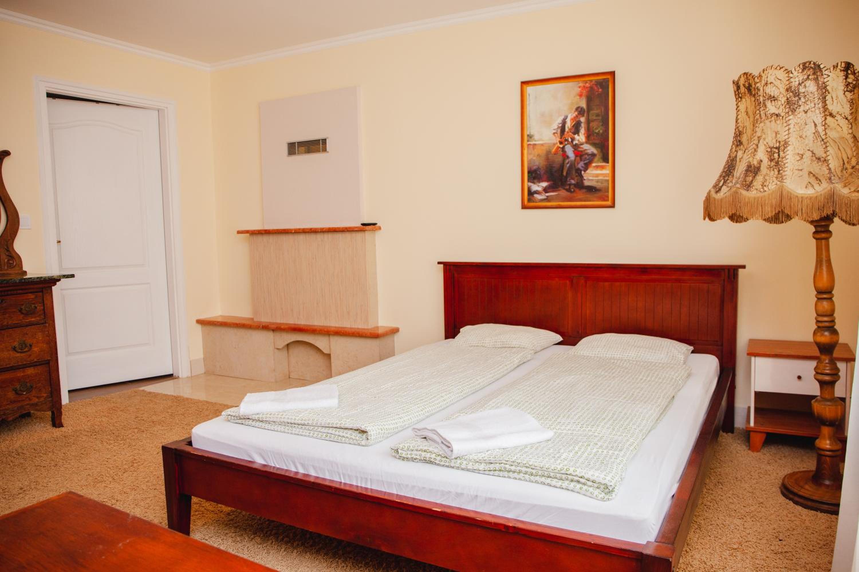 King Room - Disability Access photo 3