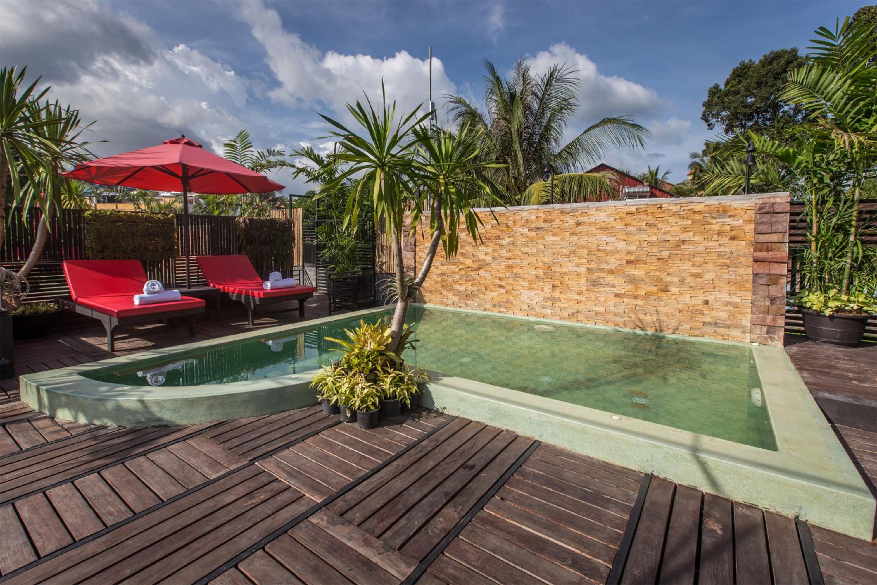 Royal Private Pool Villa 2Bedroom - Free Mini Bar + Laundry - Photo 2