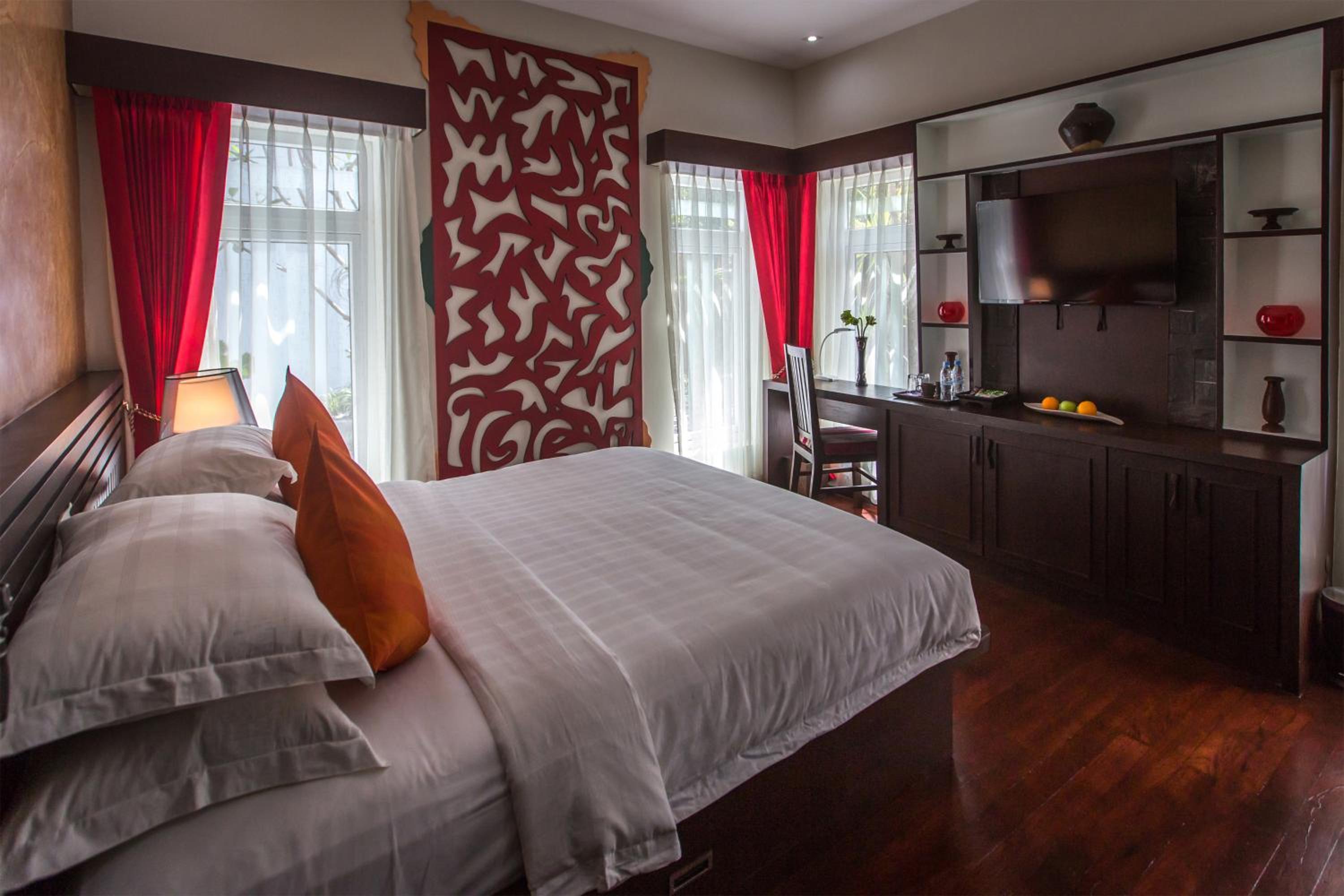 Privilege Suite Villa Private Pool - Free Mini Bar + Laundry - Photo 1