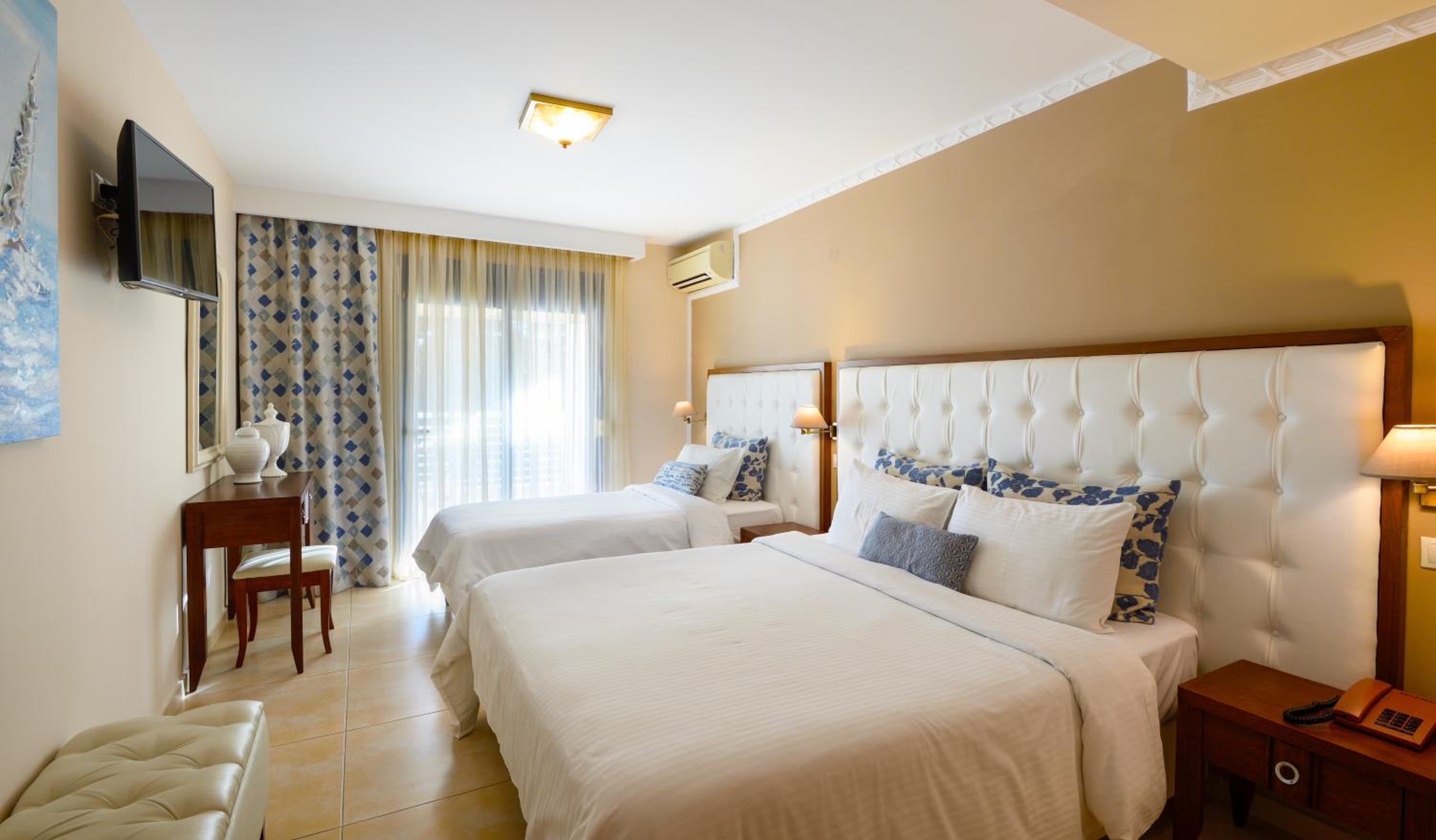 Standard Triple Room - Photo 5