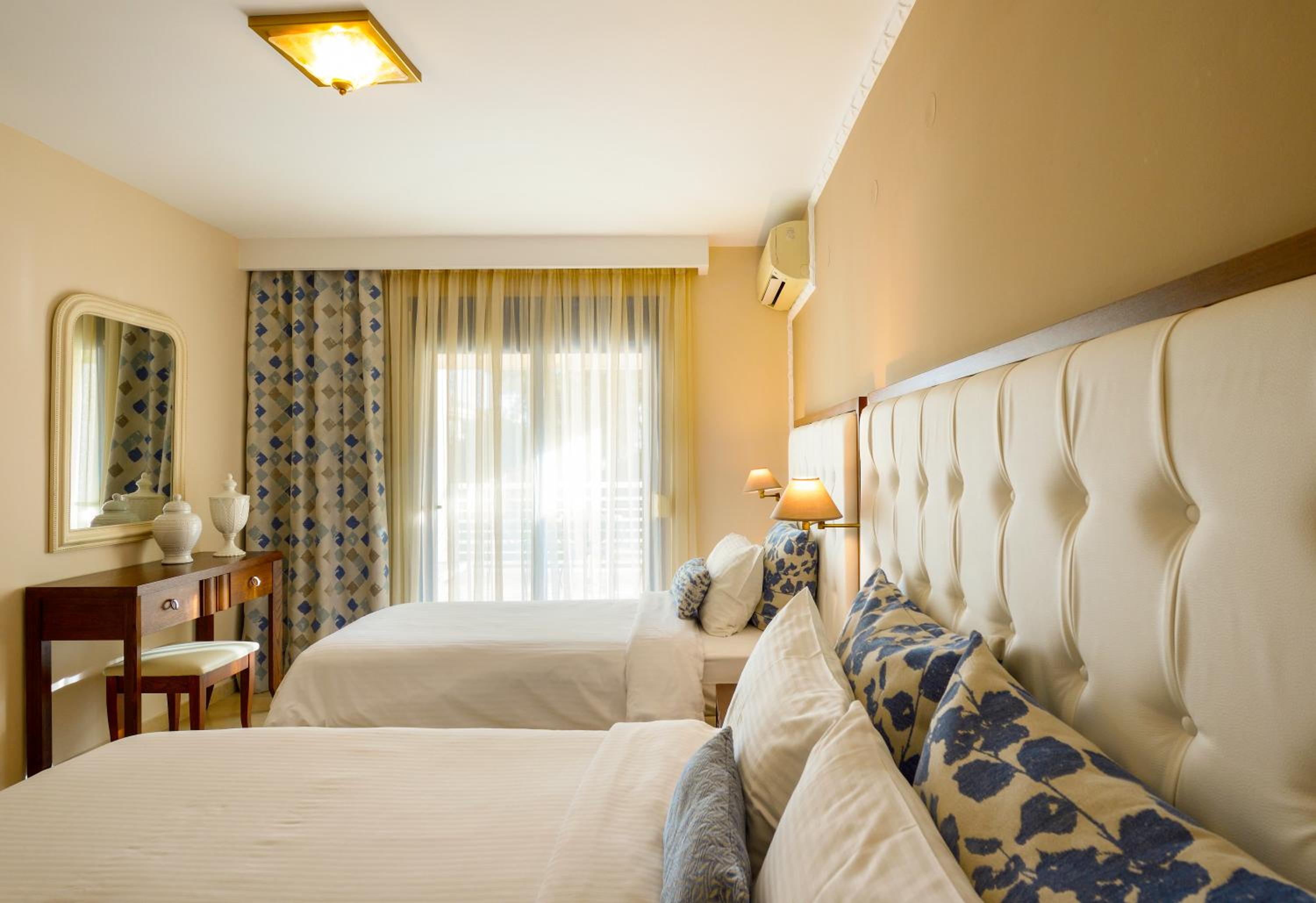 Standard Triple Room - Photo 7