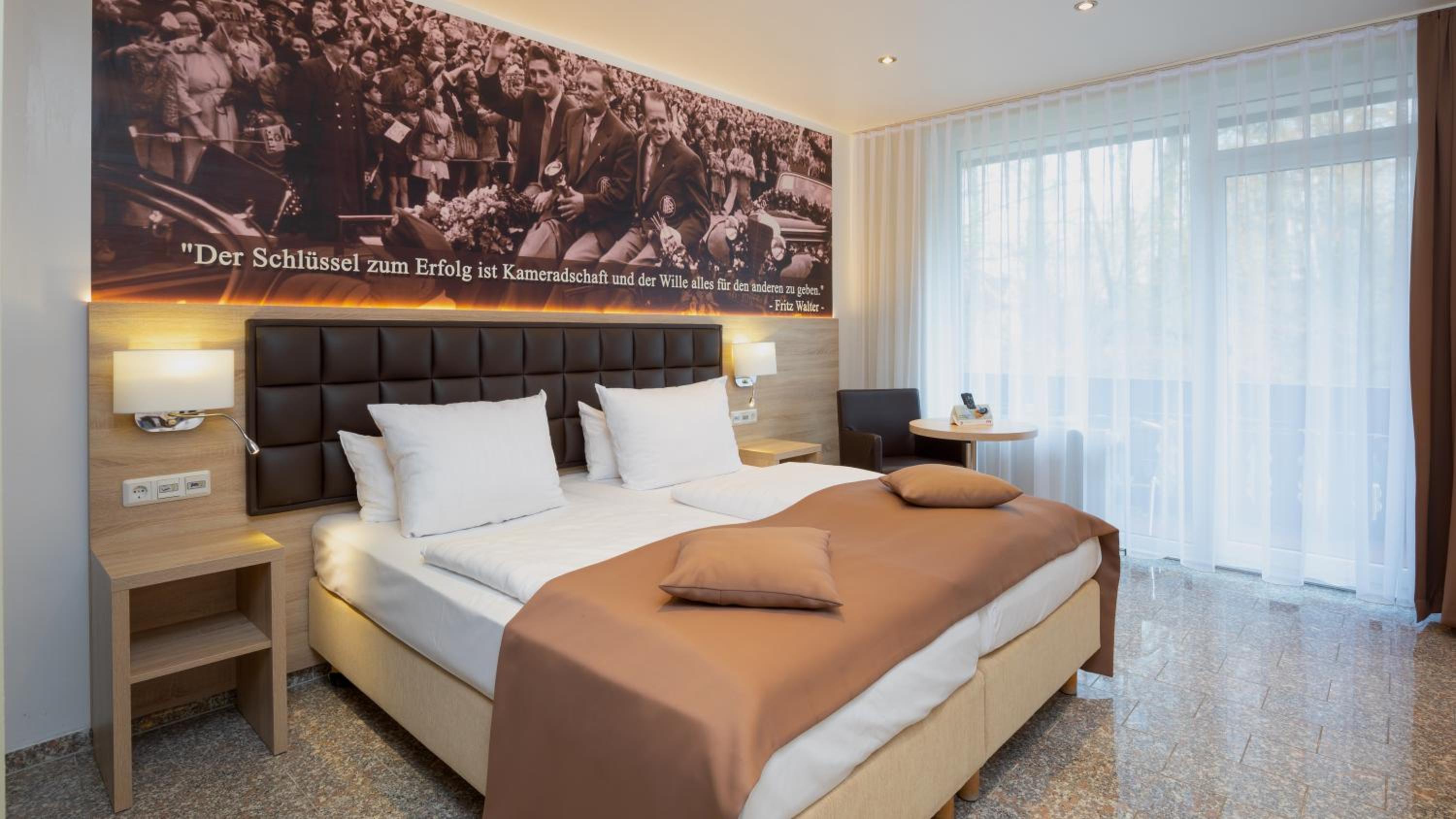 Deluxe Double or Twin Room - Photo 13