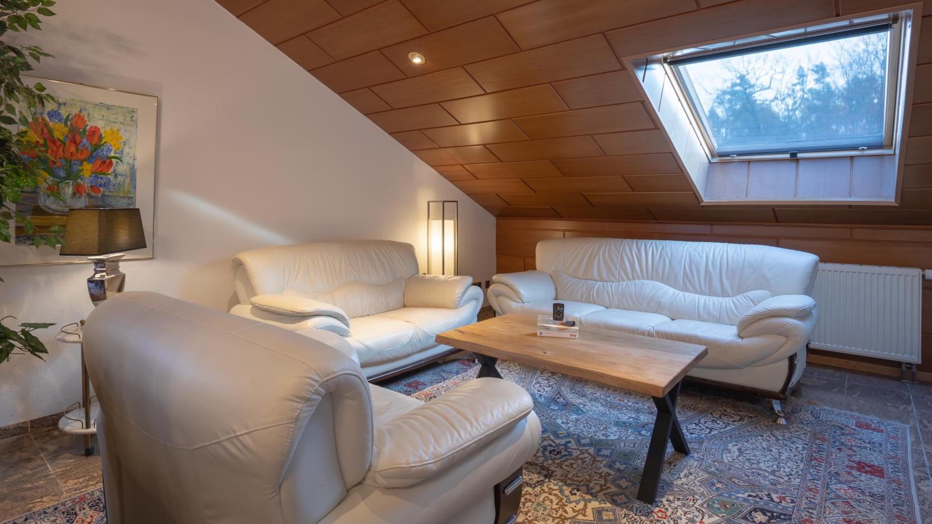 Suite - Photo 7