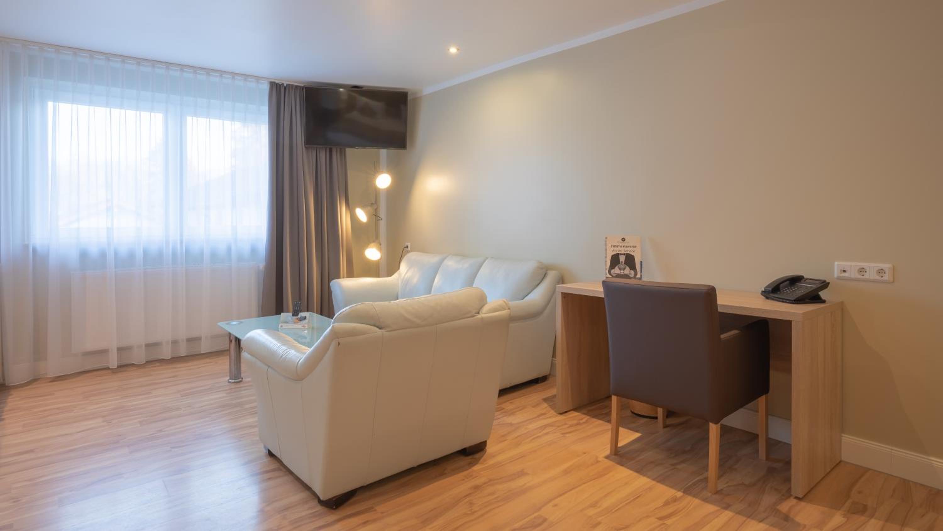 Family Room - Photo 7