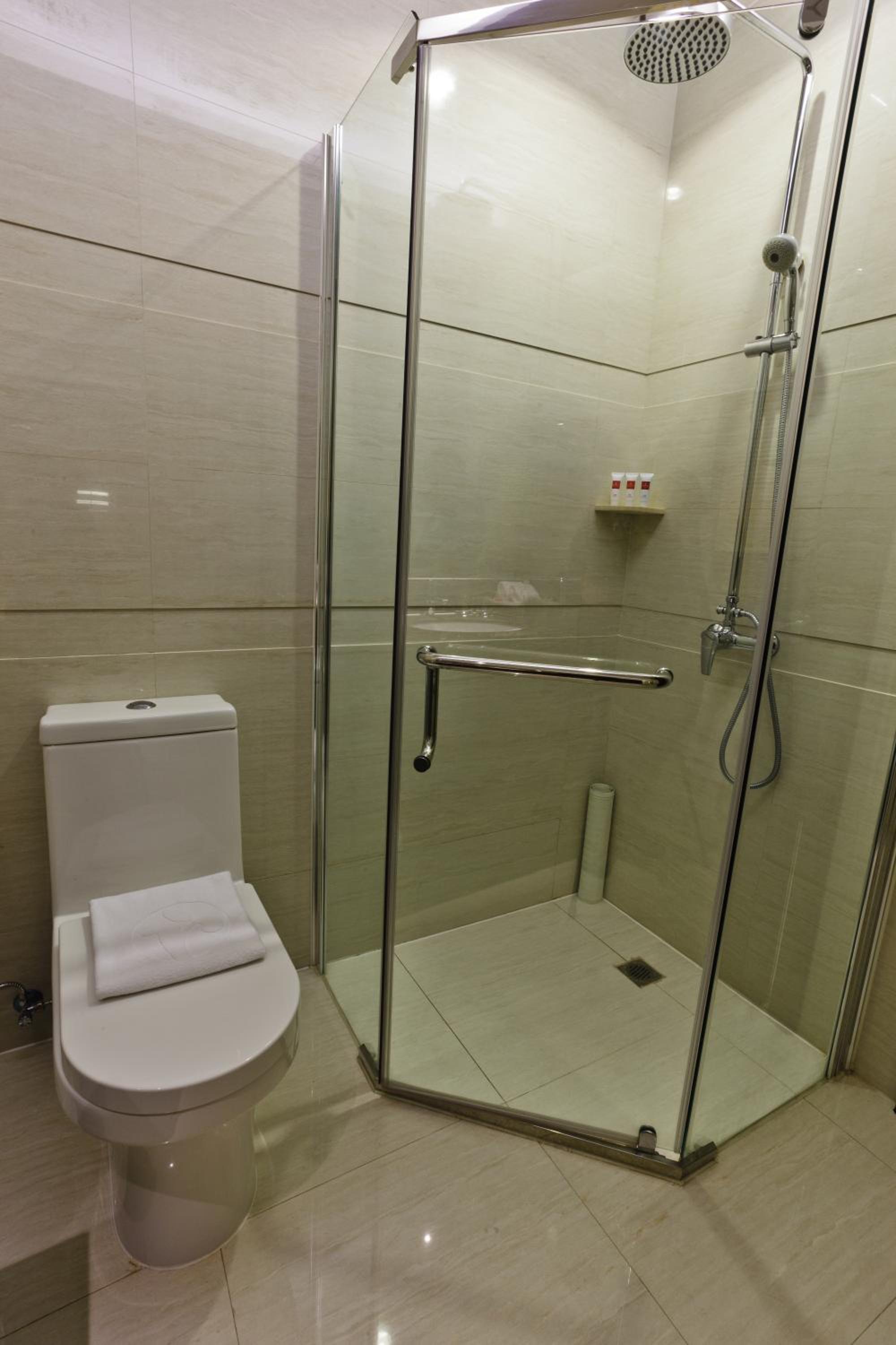 Executive Double or Twin Room - Photo 6