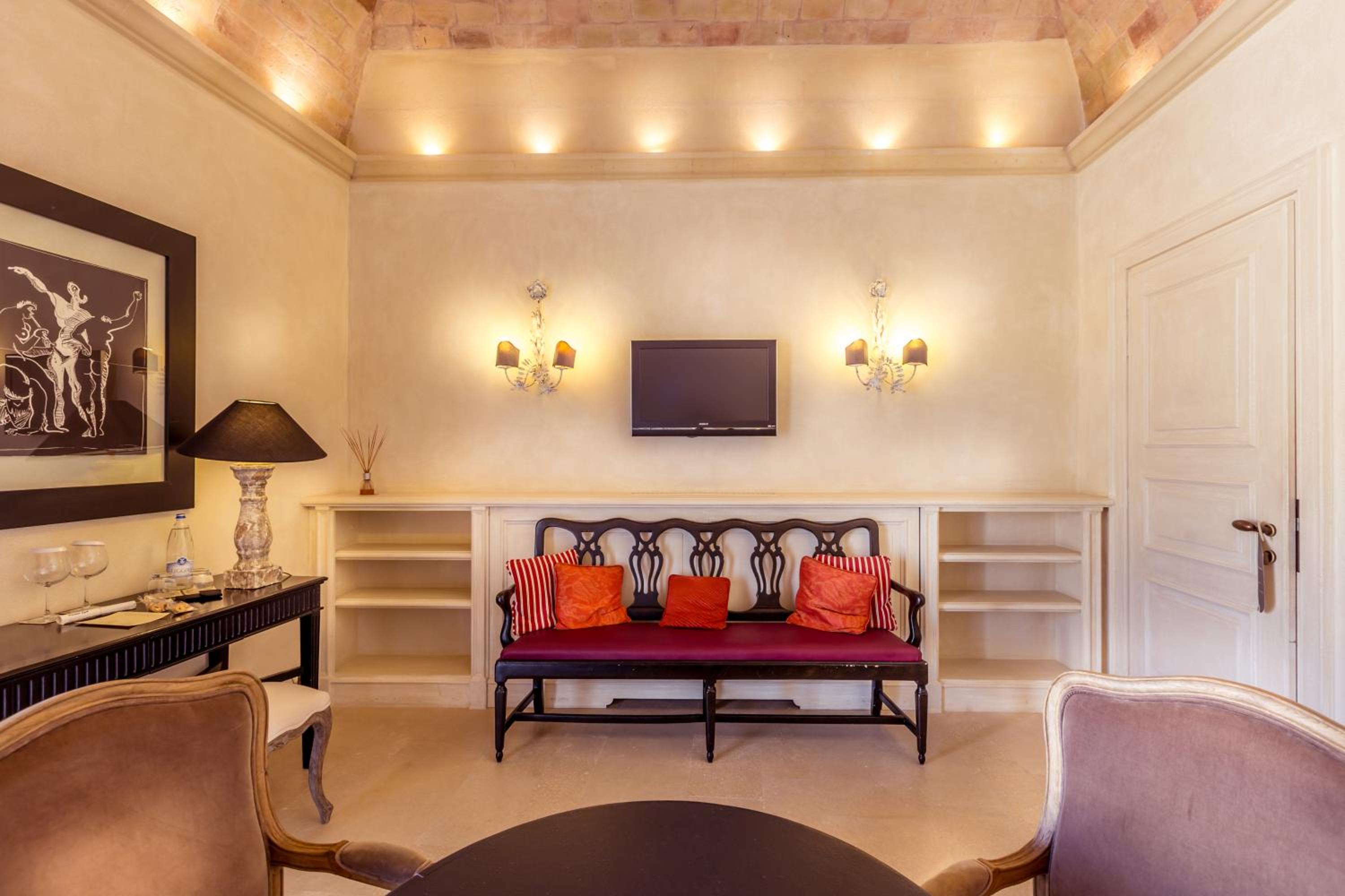 Junior Suite - Photo 1