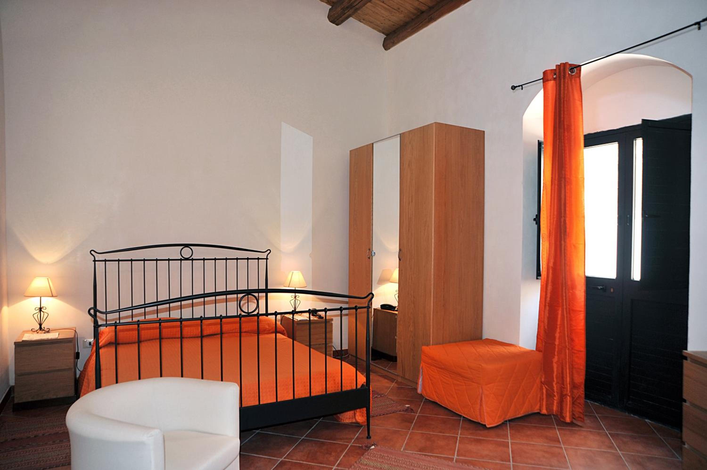 Apartment - Photo 2