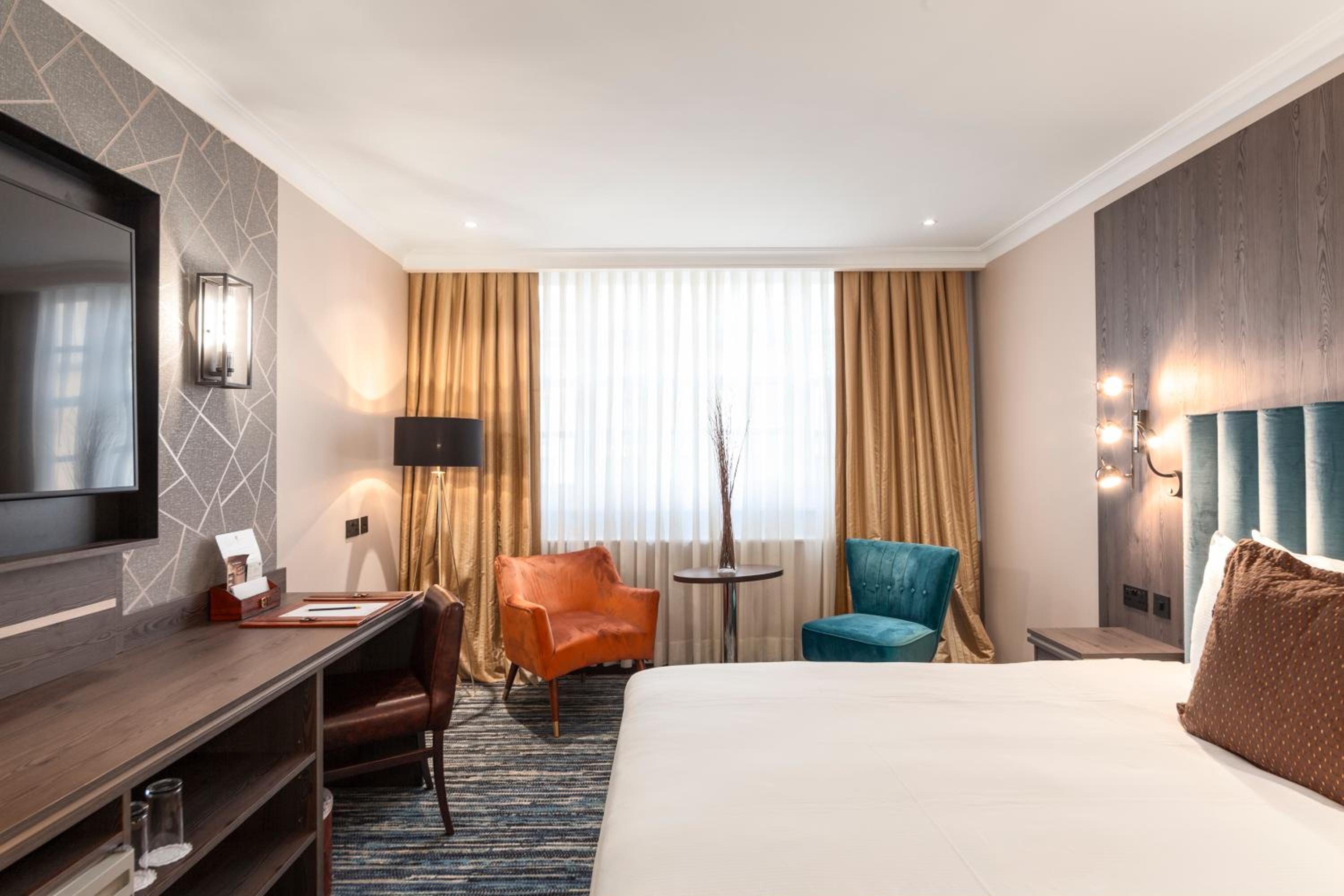 Superior King Room