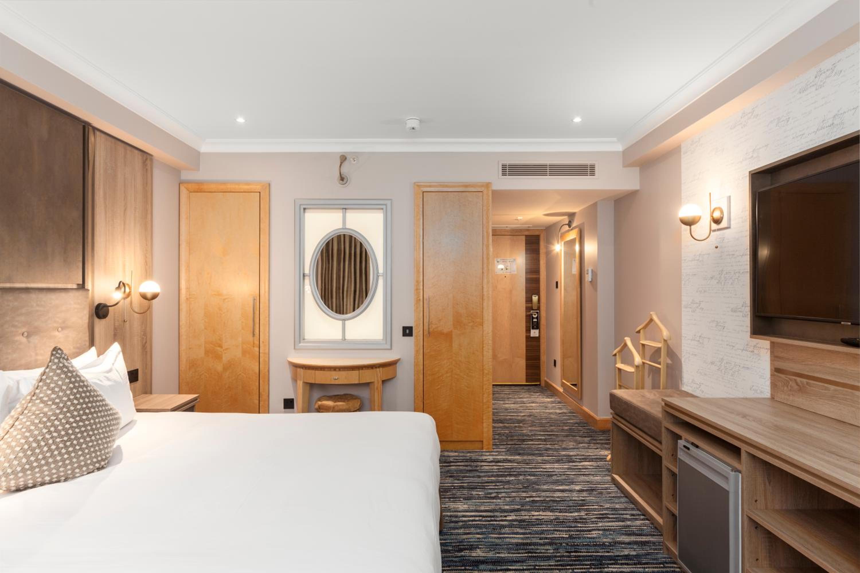 Superior Queen Room