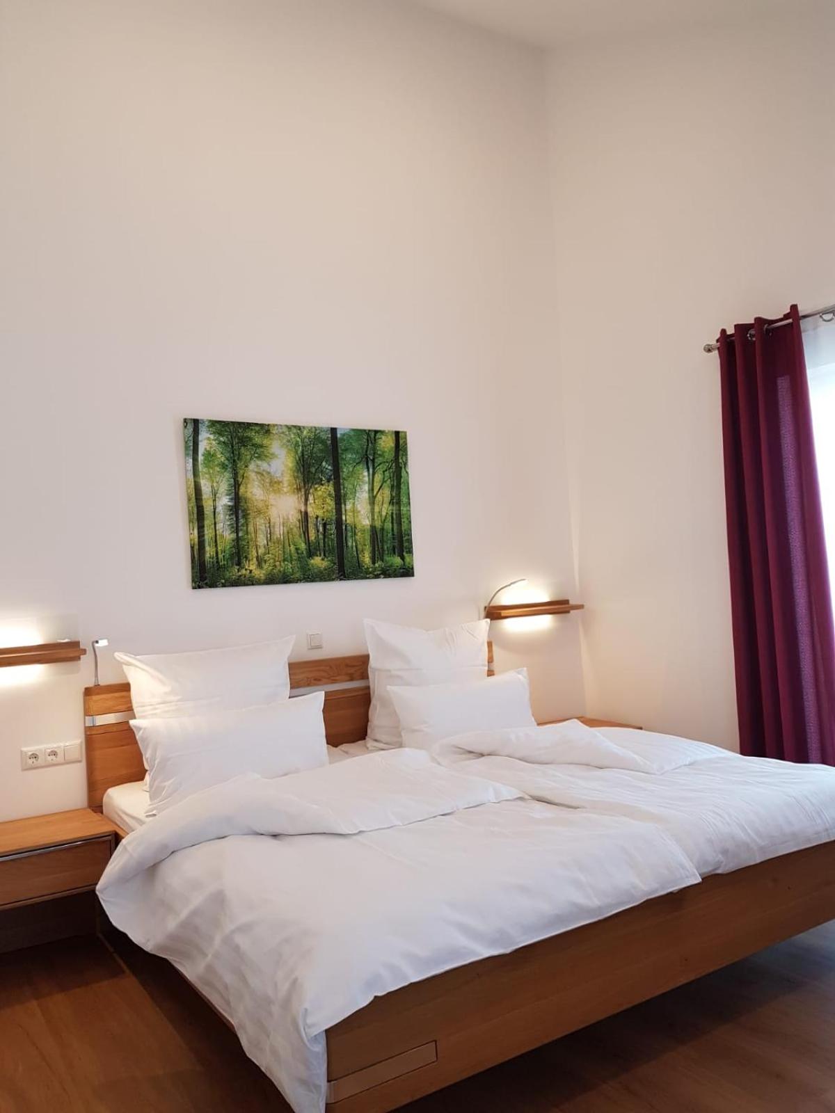 Deluxe King Room photo 2