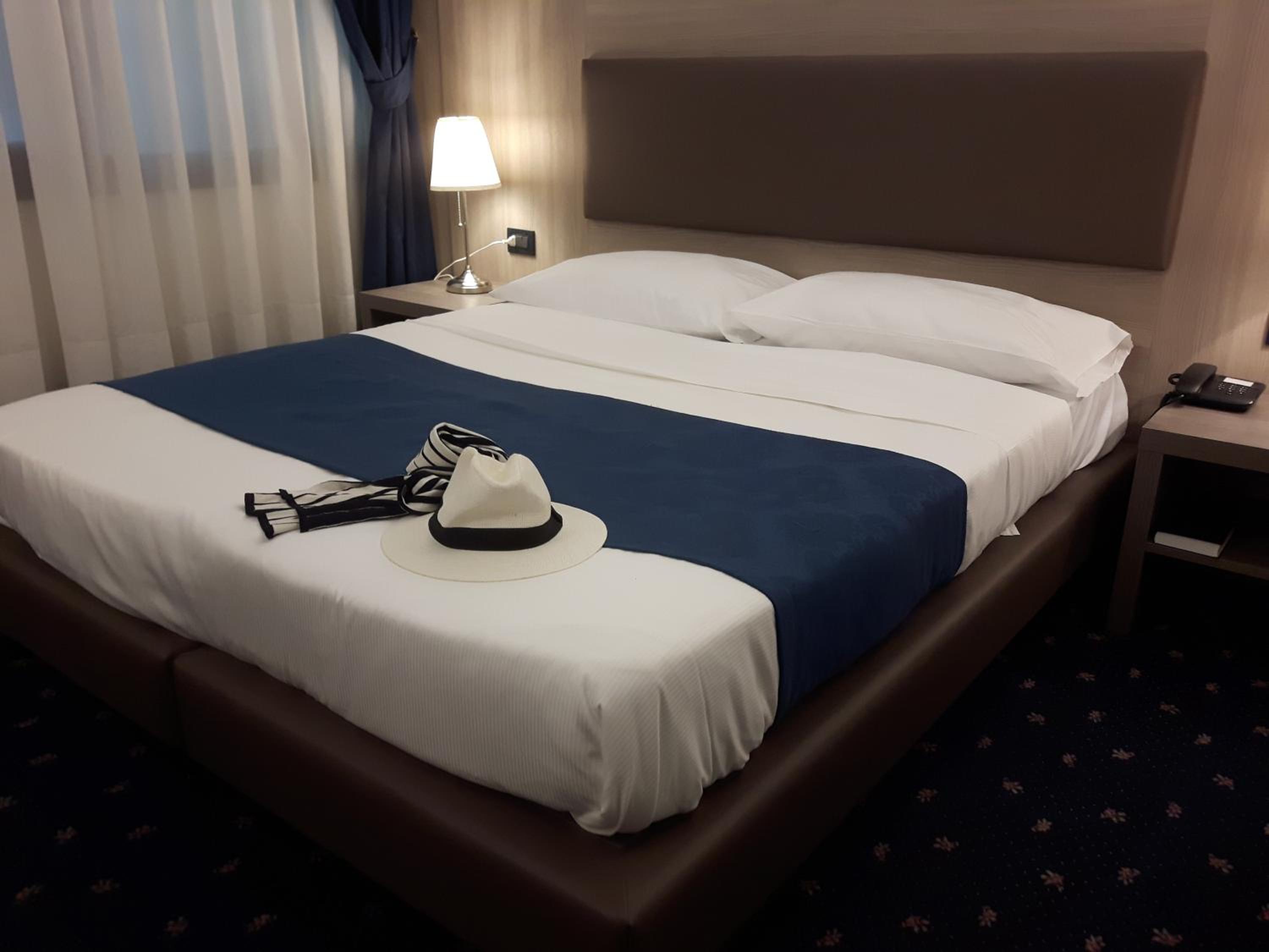 Double or Twin Room - Photo 1