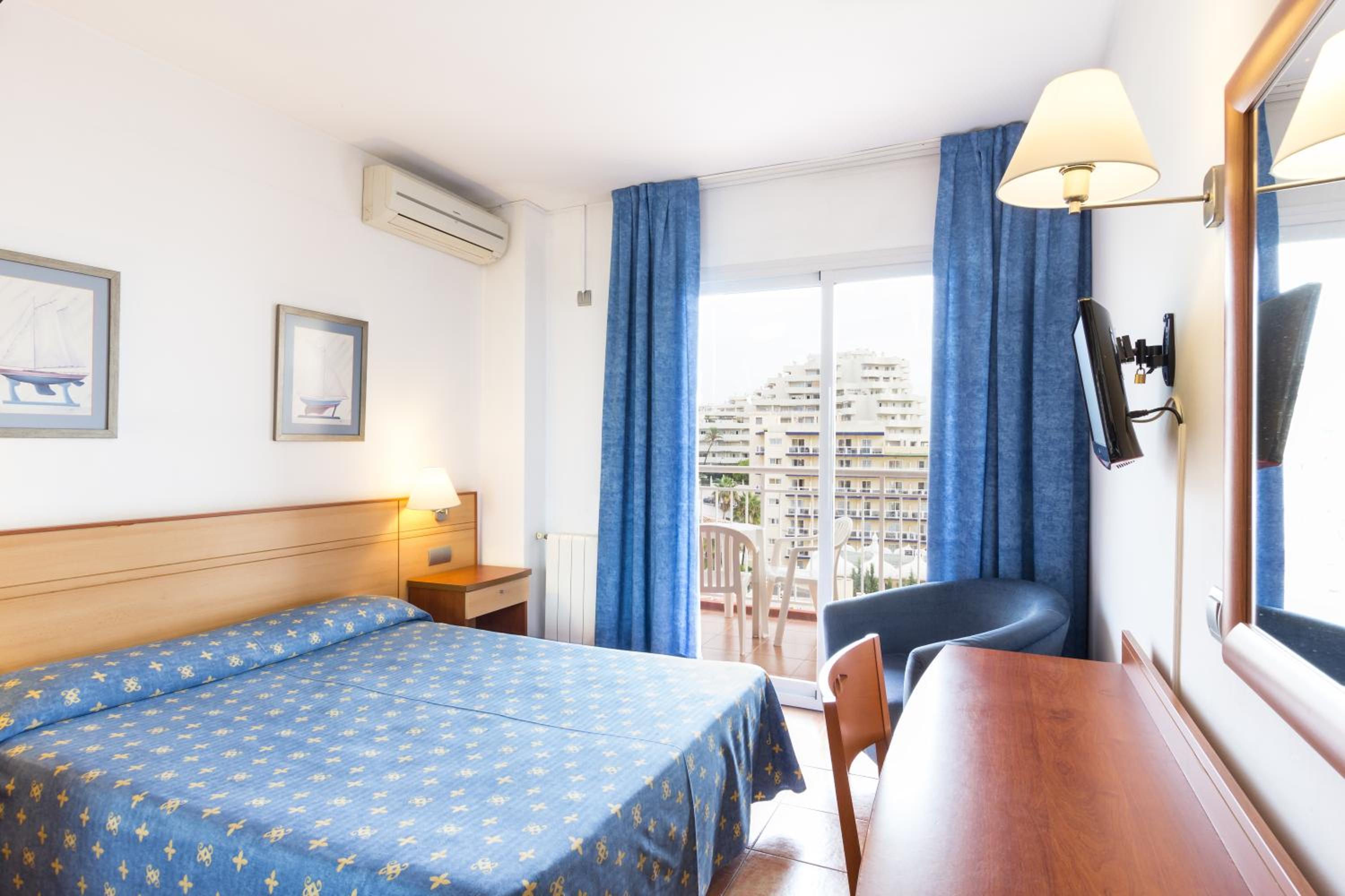Double or Twin Room - Photo 1