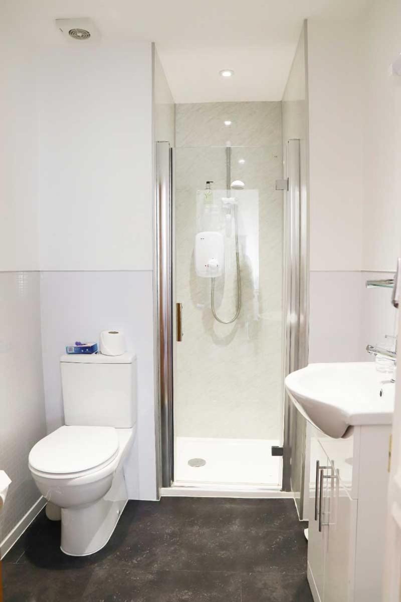 #4 Sea View King/Twin Ensuite photo 2