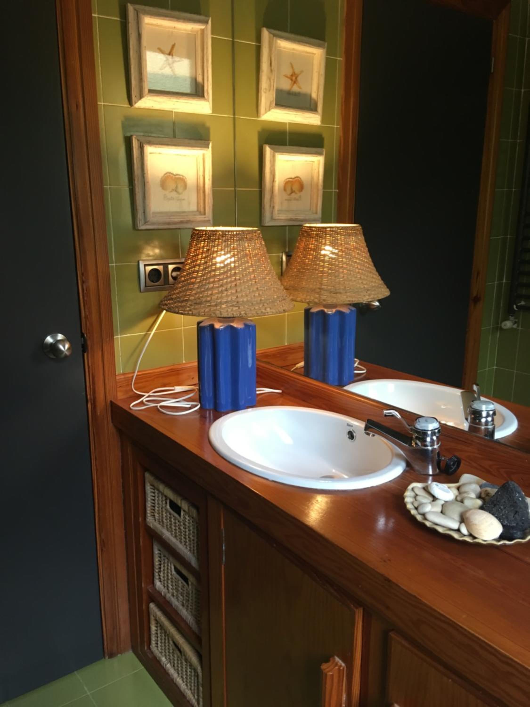Deluxe Double or Twin Room with Sea View photo 2